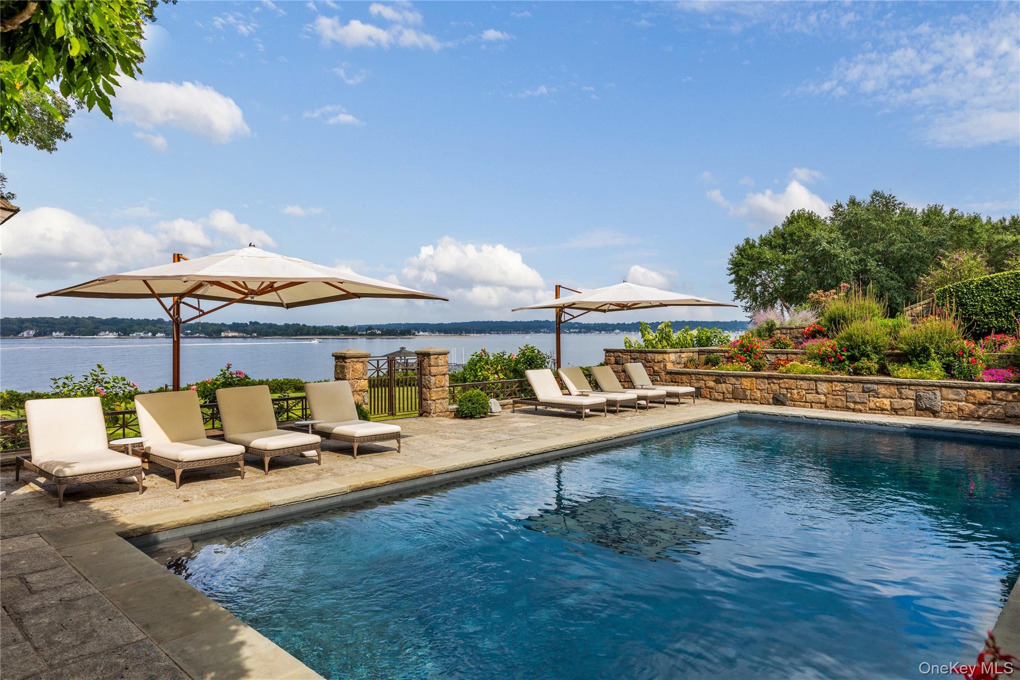 227 Dock Lane