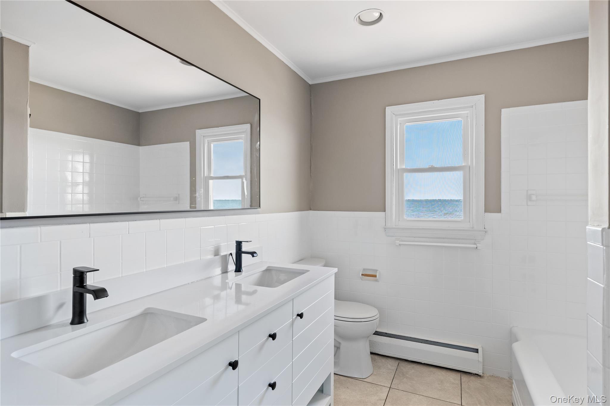 167 Secatogue Lane W