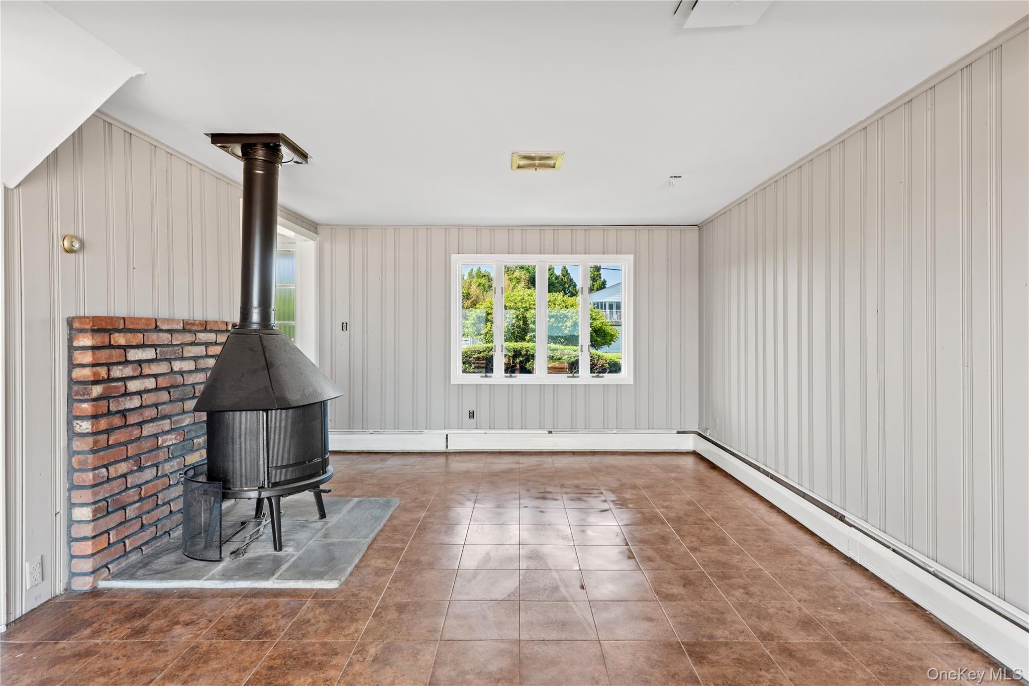 167 Secatogue Lane W