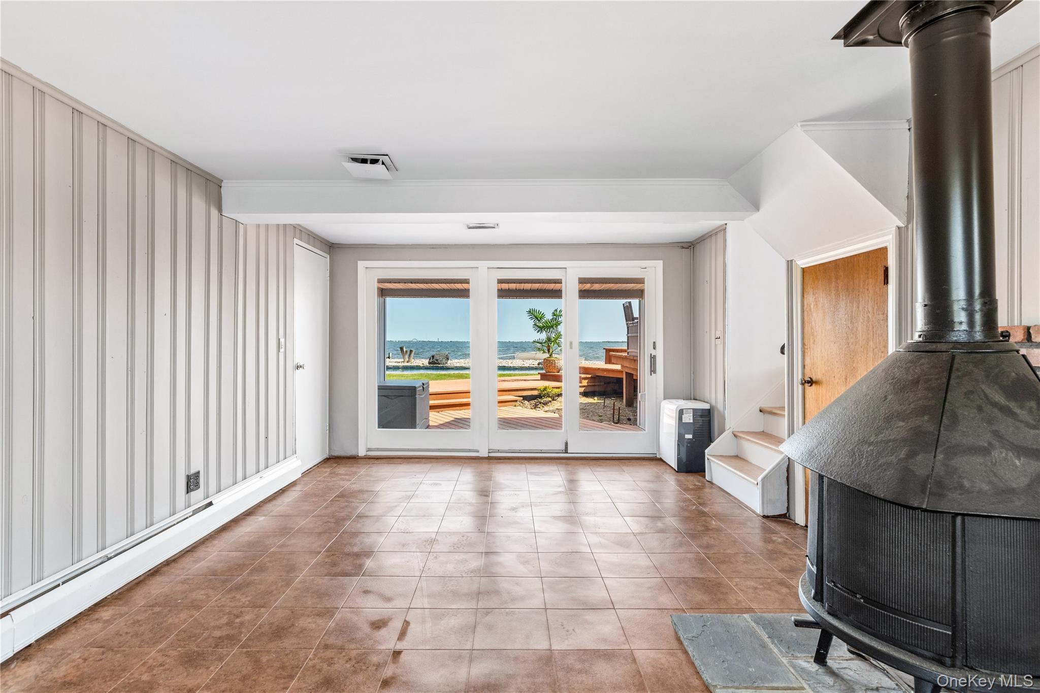 167 Secatogue Lane W