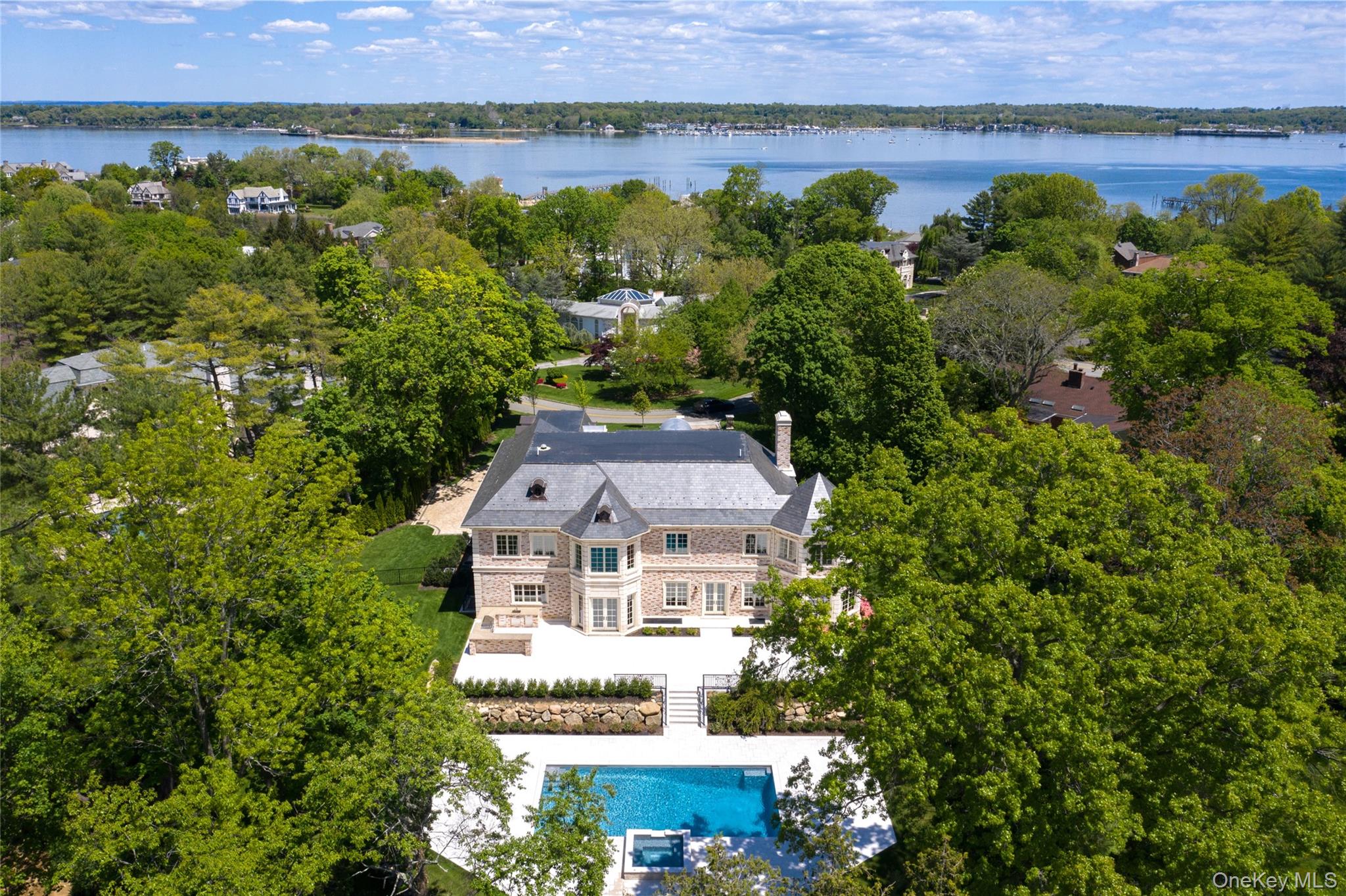 6 Foxwood Road
