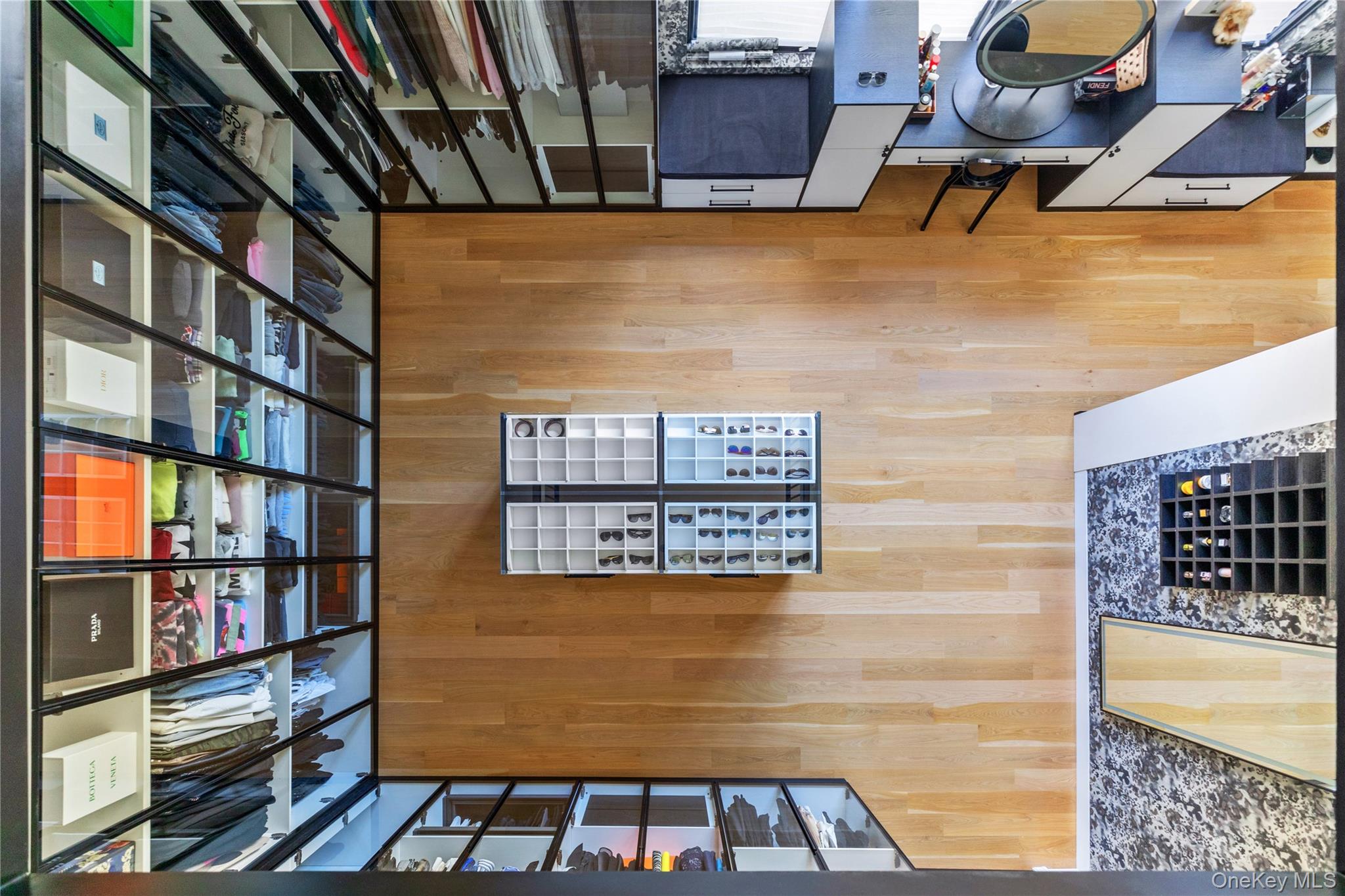 199 Lattingtown Road