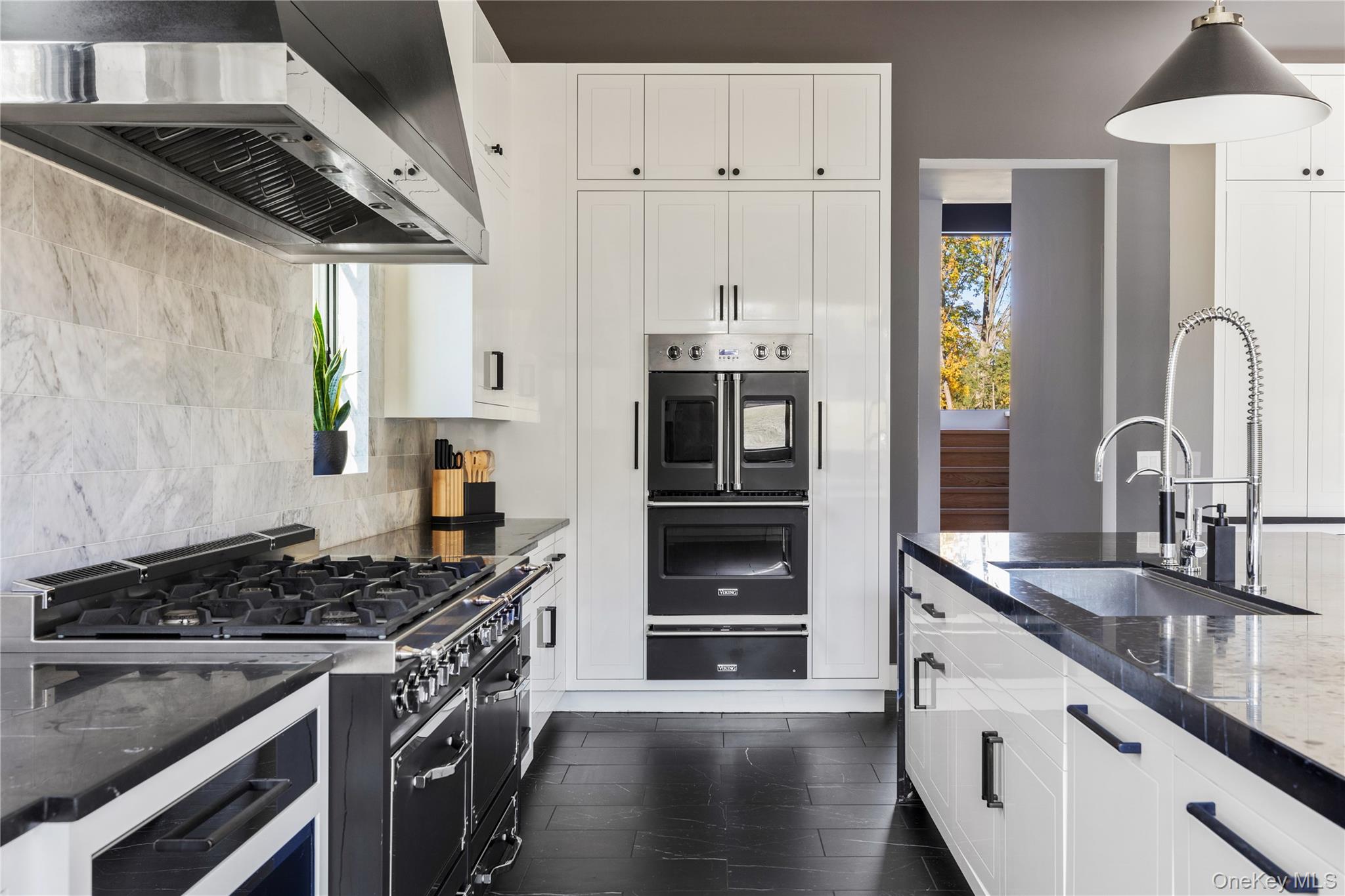 199 Lattingtown Road