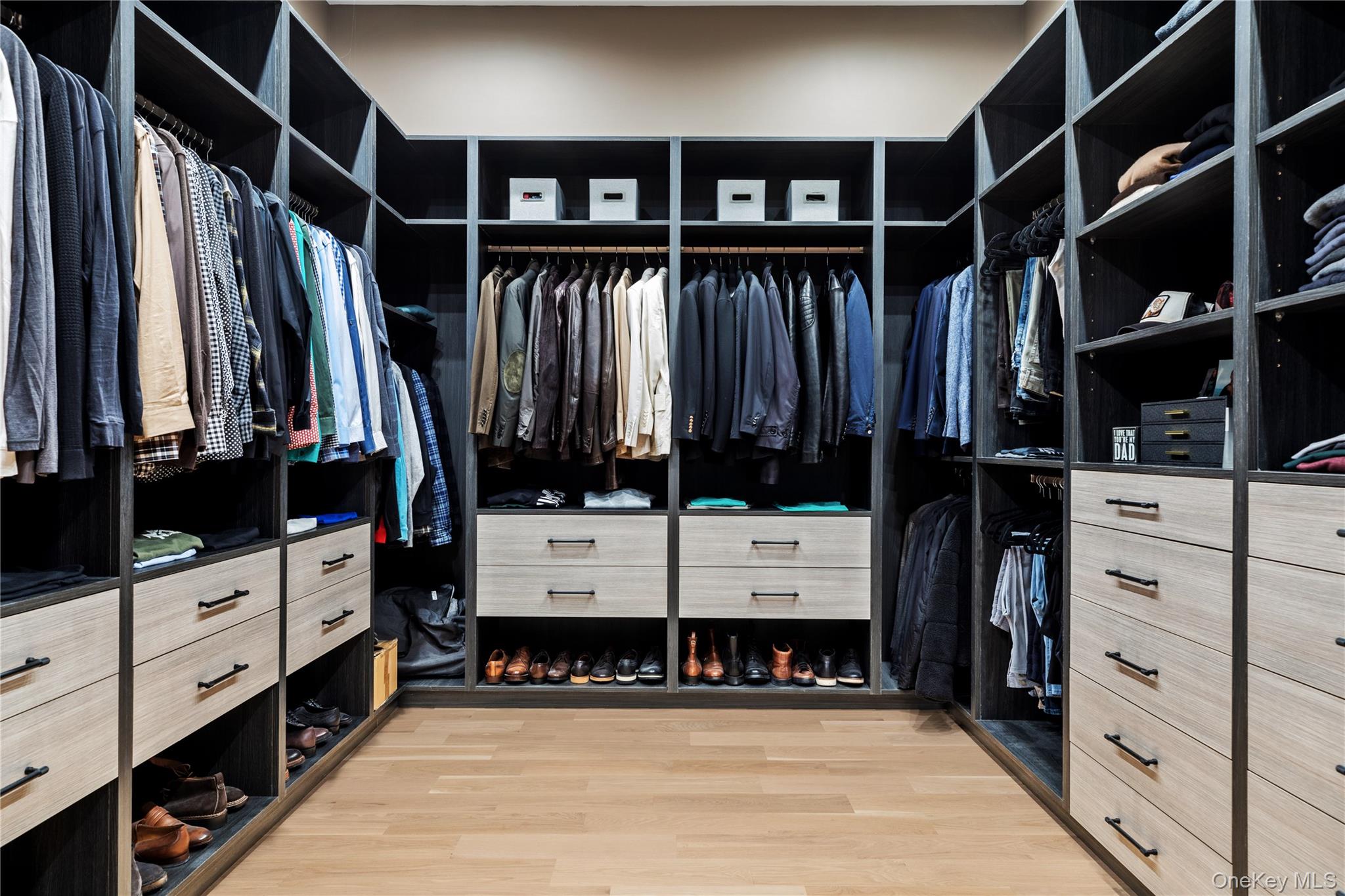 199 Lattingtown Road