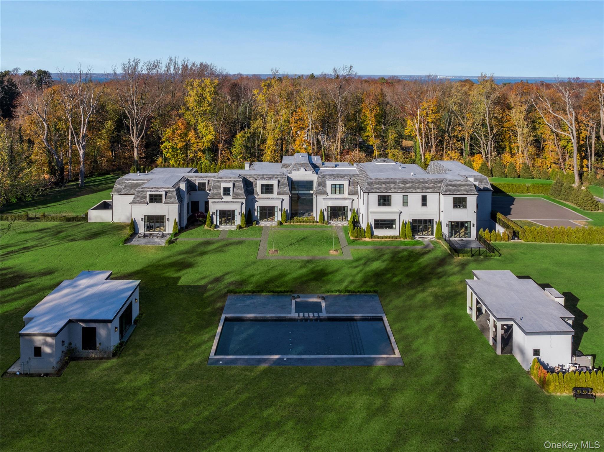 199 Lattingtown Road