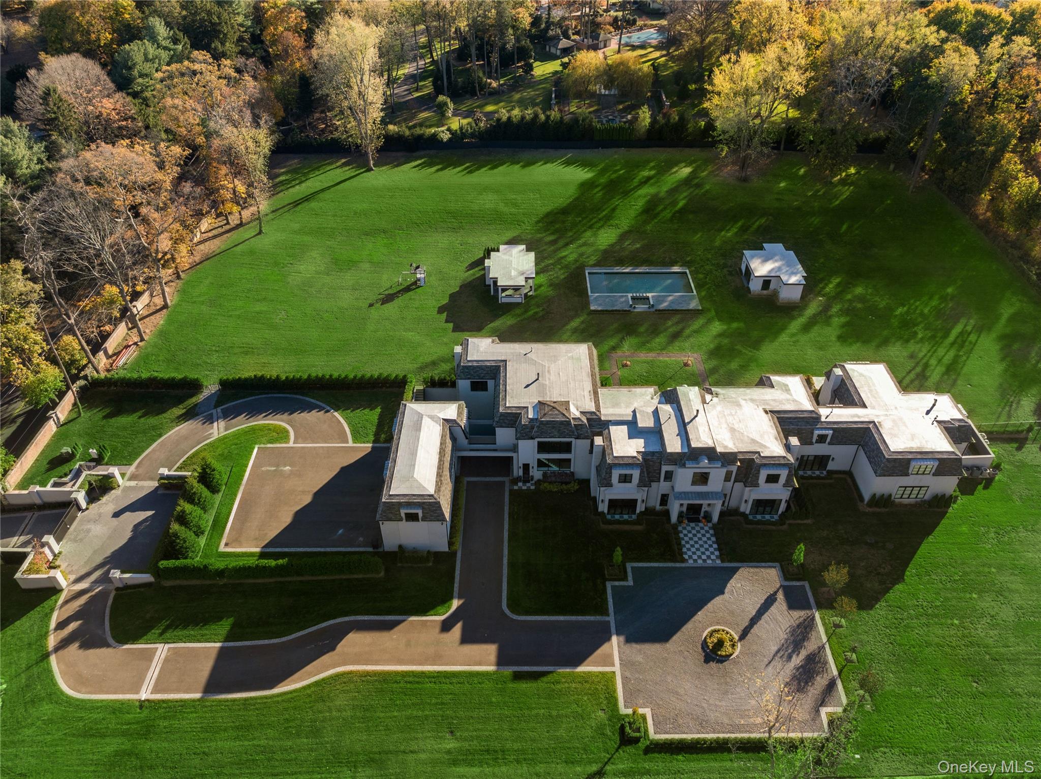 199 Lattingtown Road