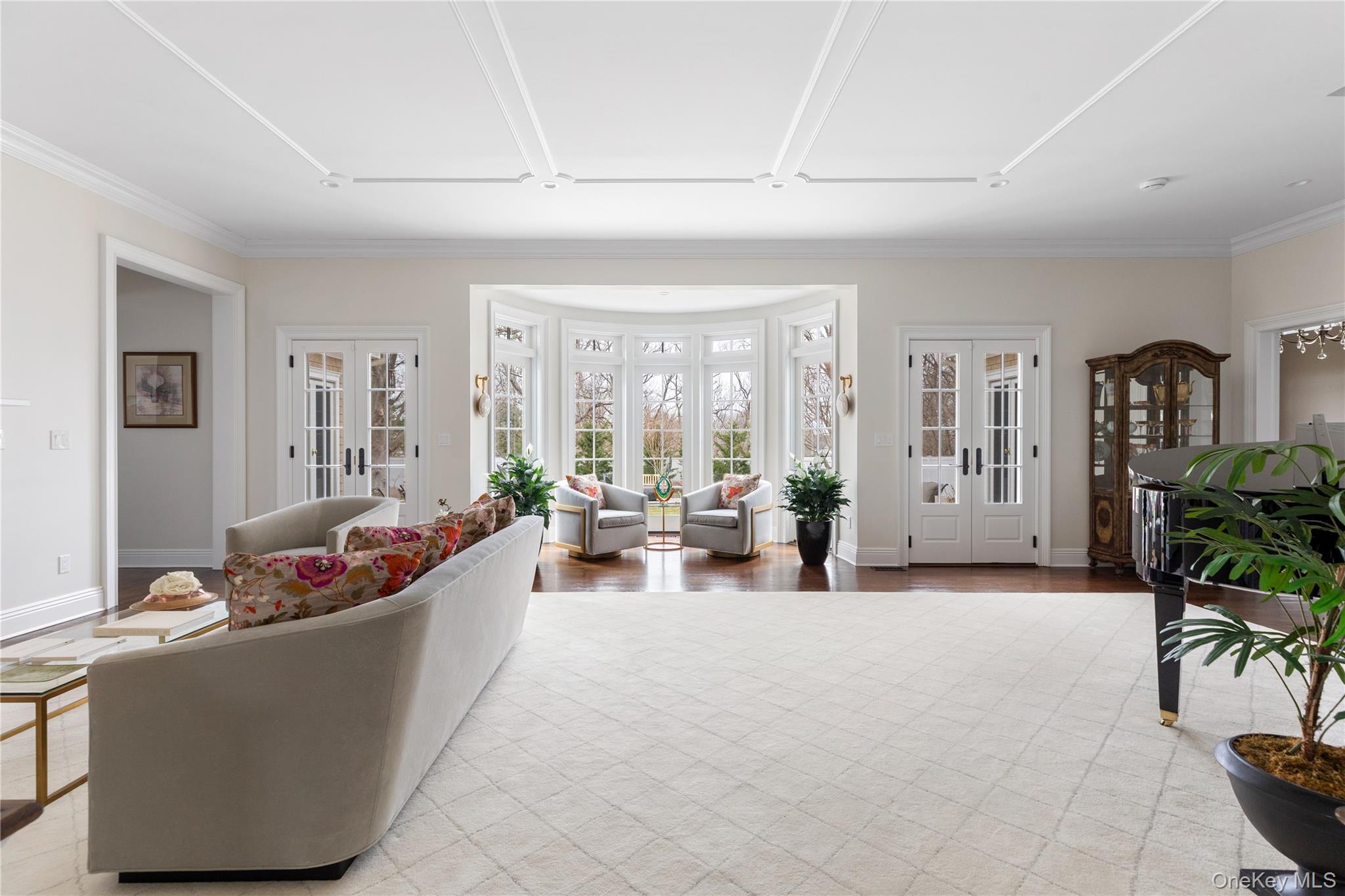 84 Cove Neck Road