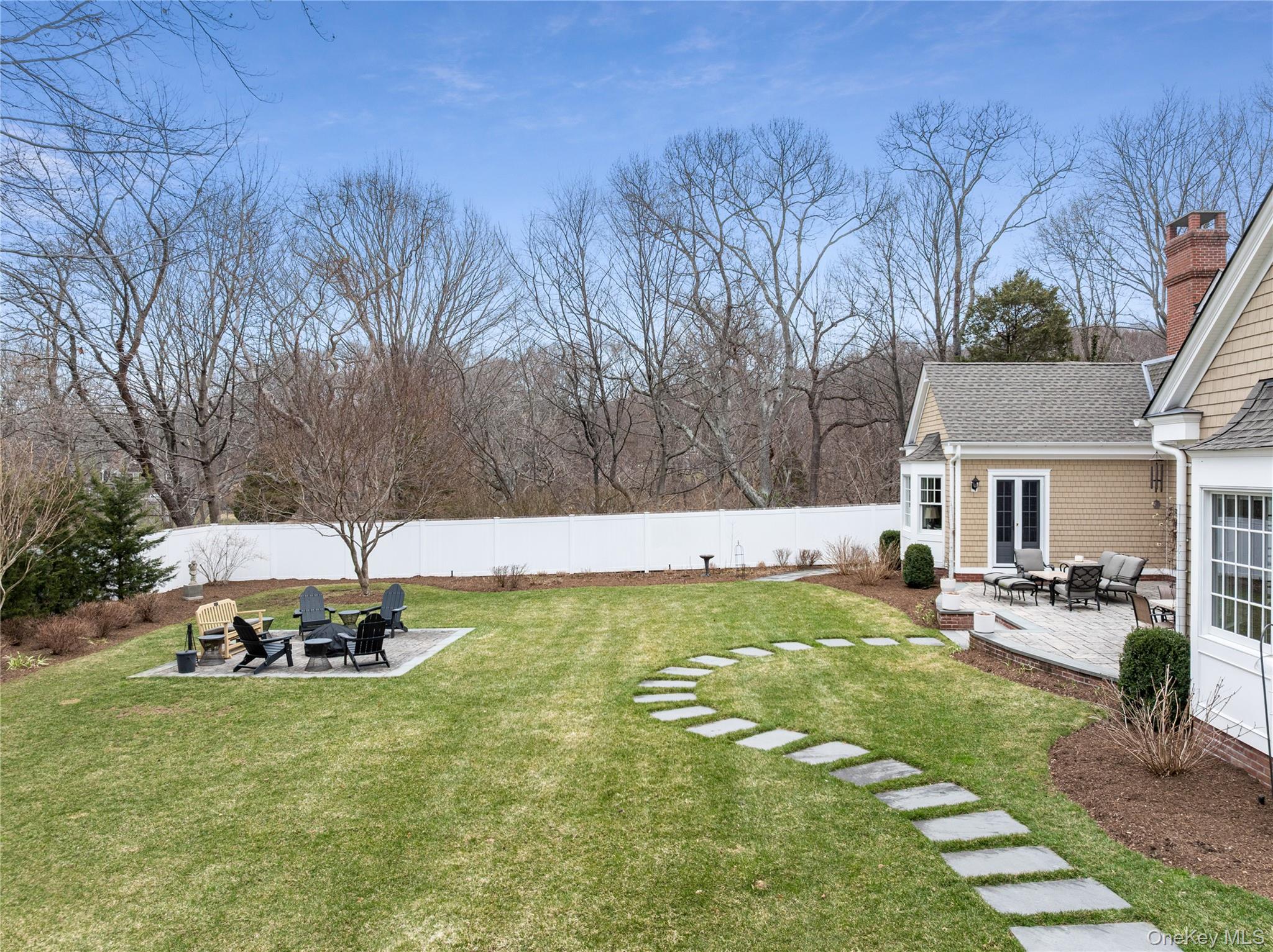 84 Cove Neck Road