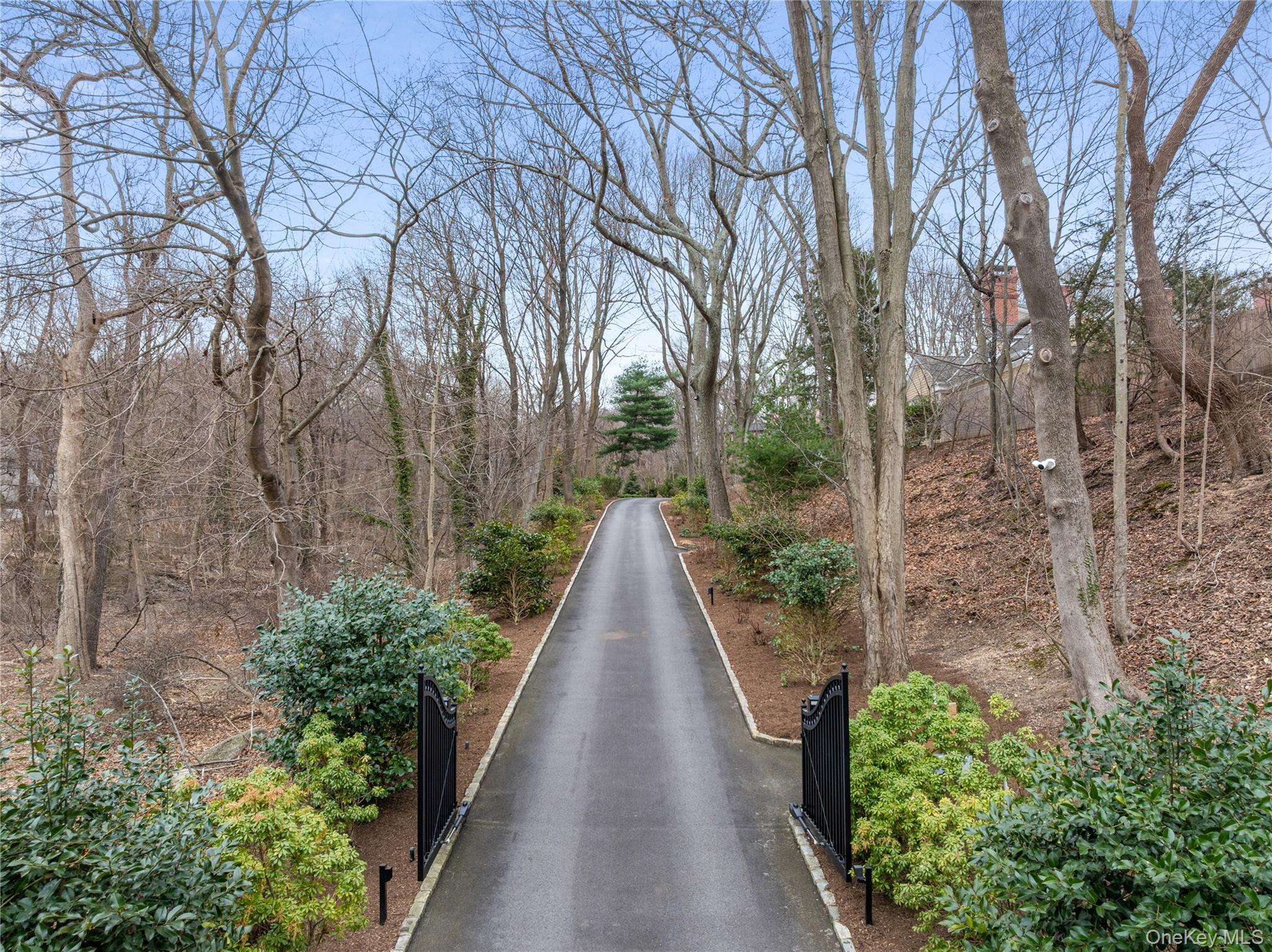 84 Cove Neck Road