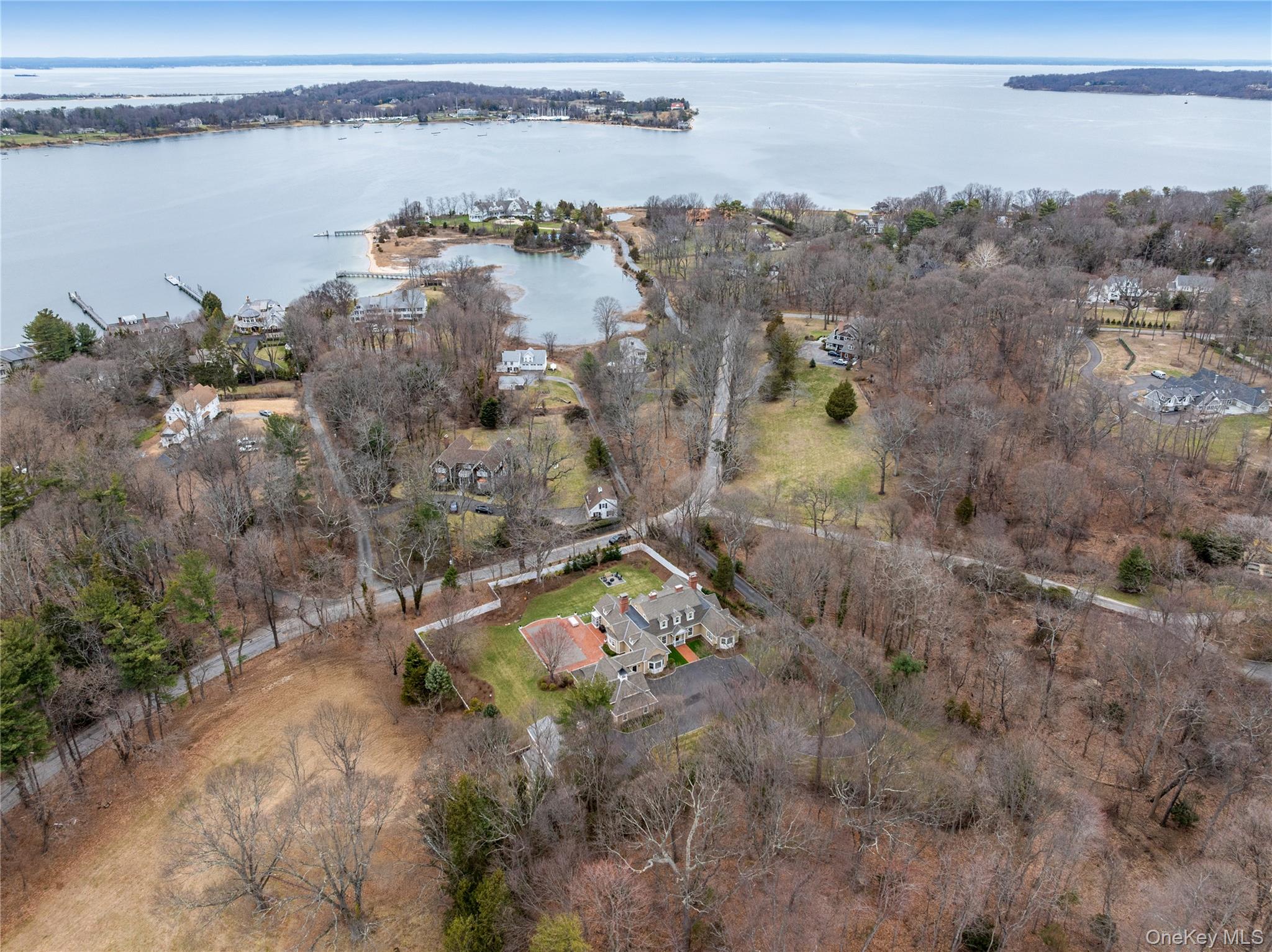 84 Cove Neck Road