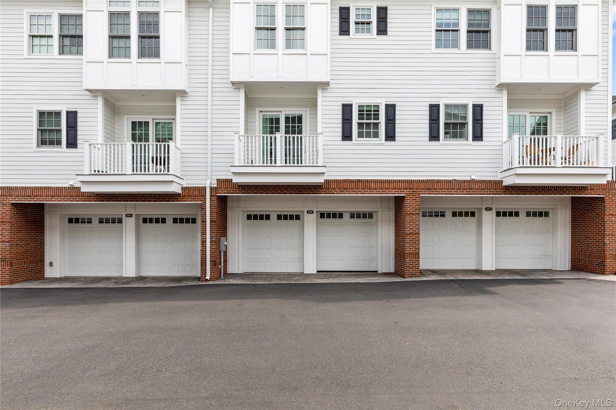 902 Mill Creek N