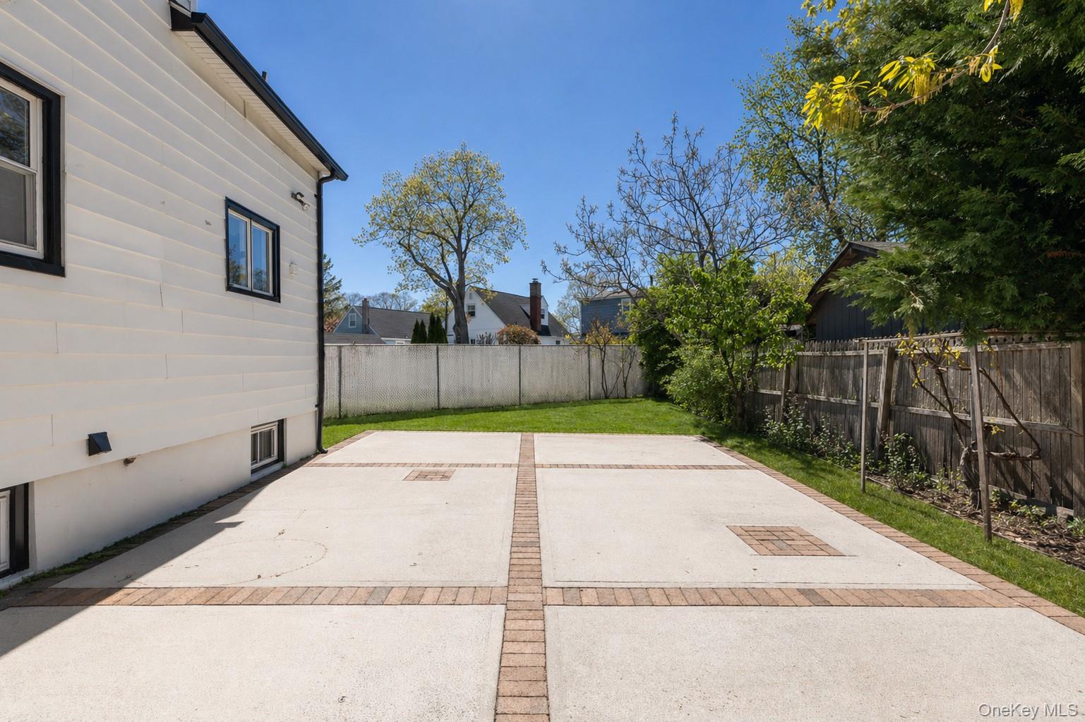 17 June Avenue