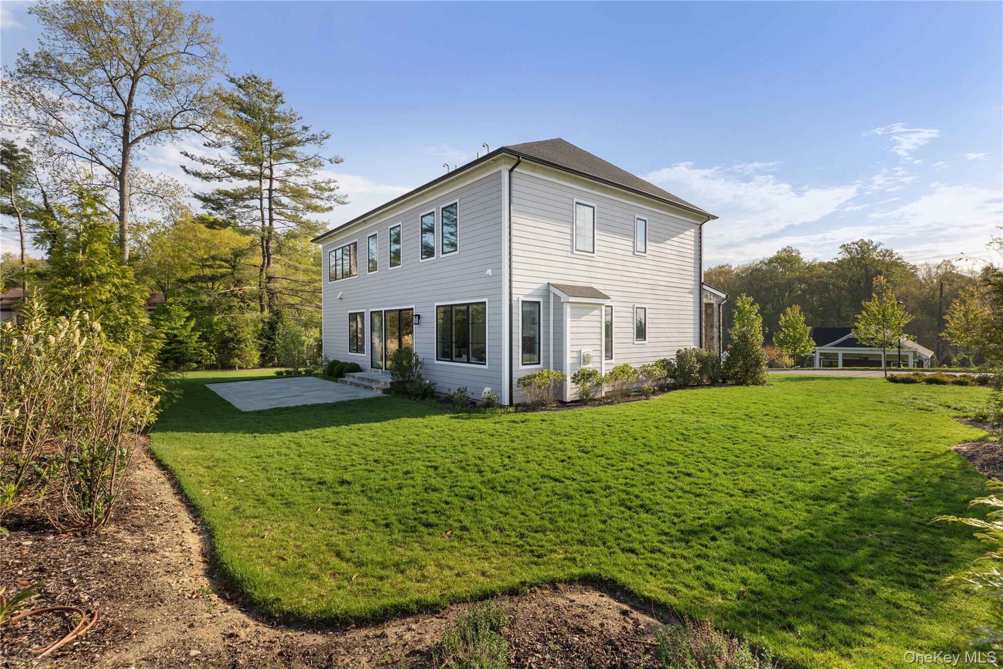 1 Sequoia Circle