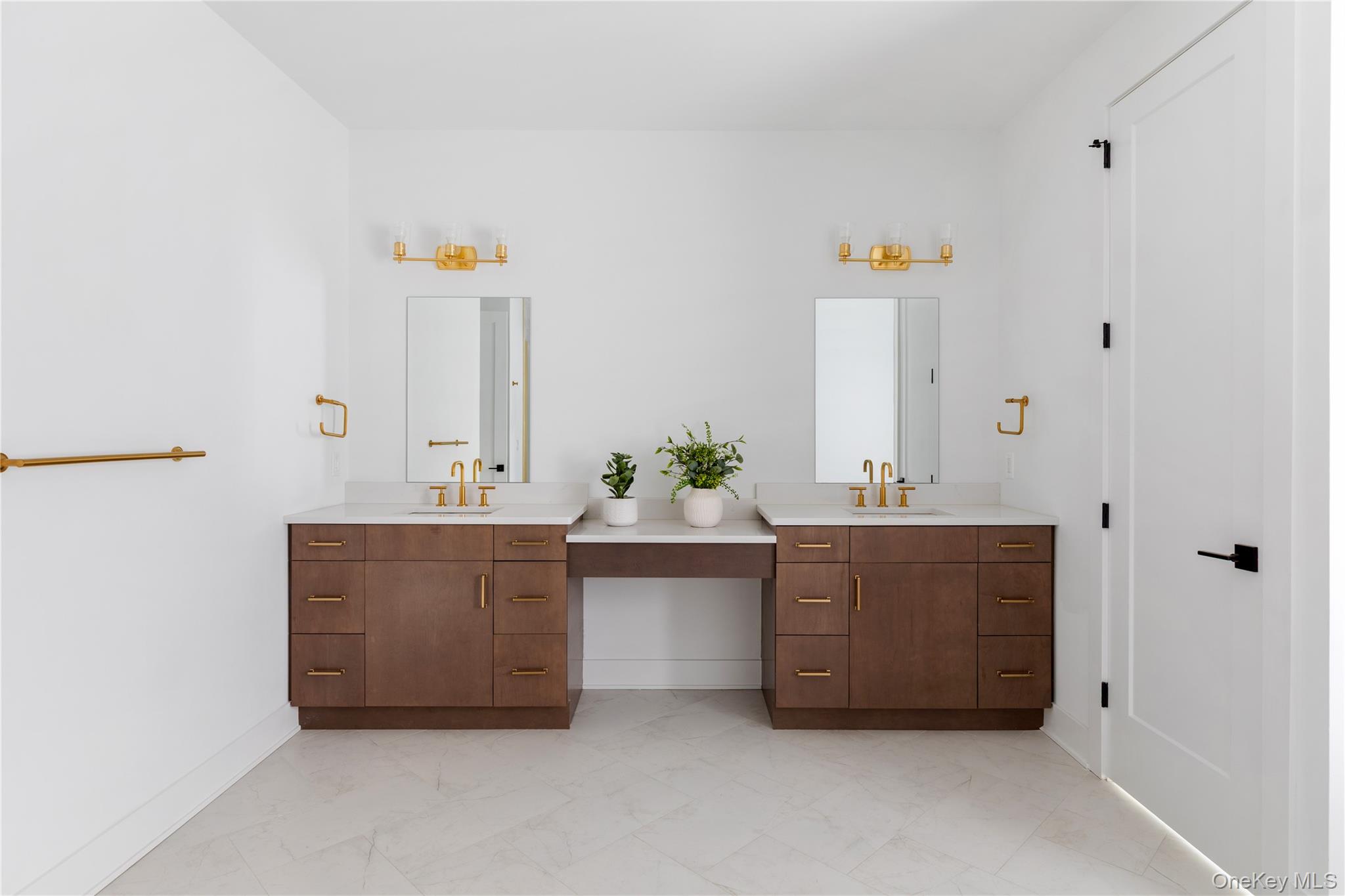 1 Sequoia Circle