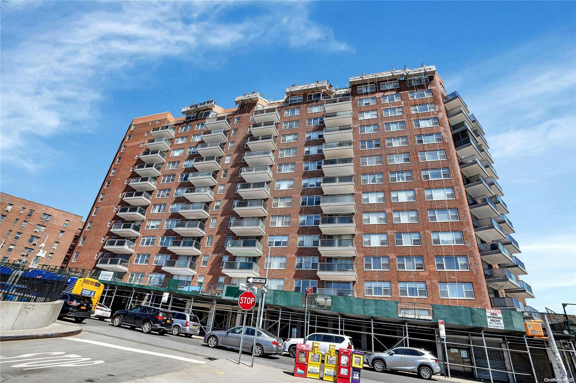85-15 Main Street Unit: 10N