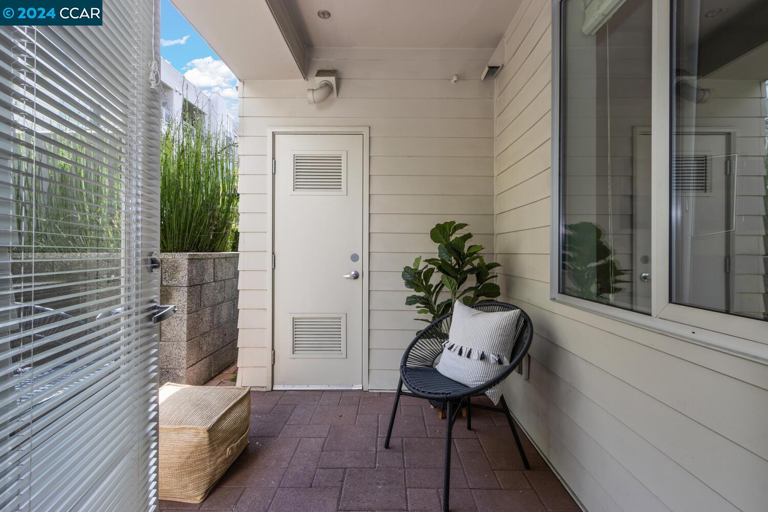 1655 N California Blvd # 139