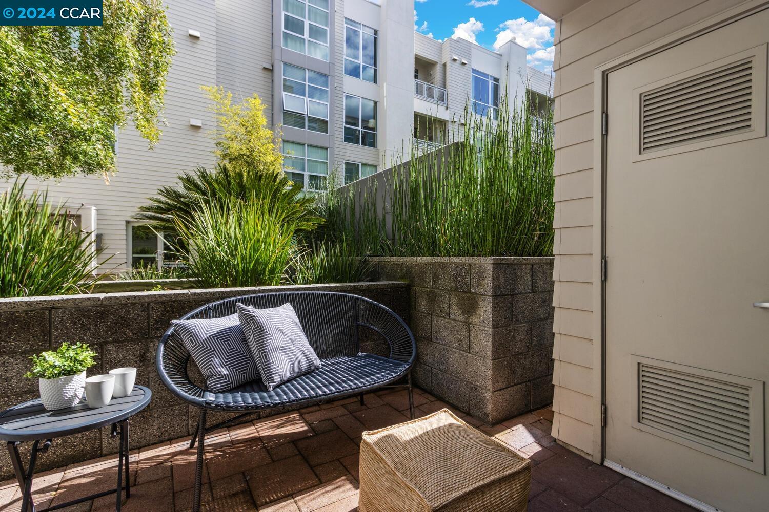 1655 N California Blvd # 139