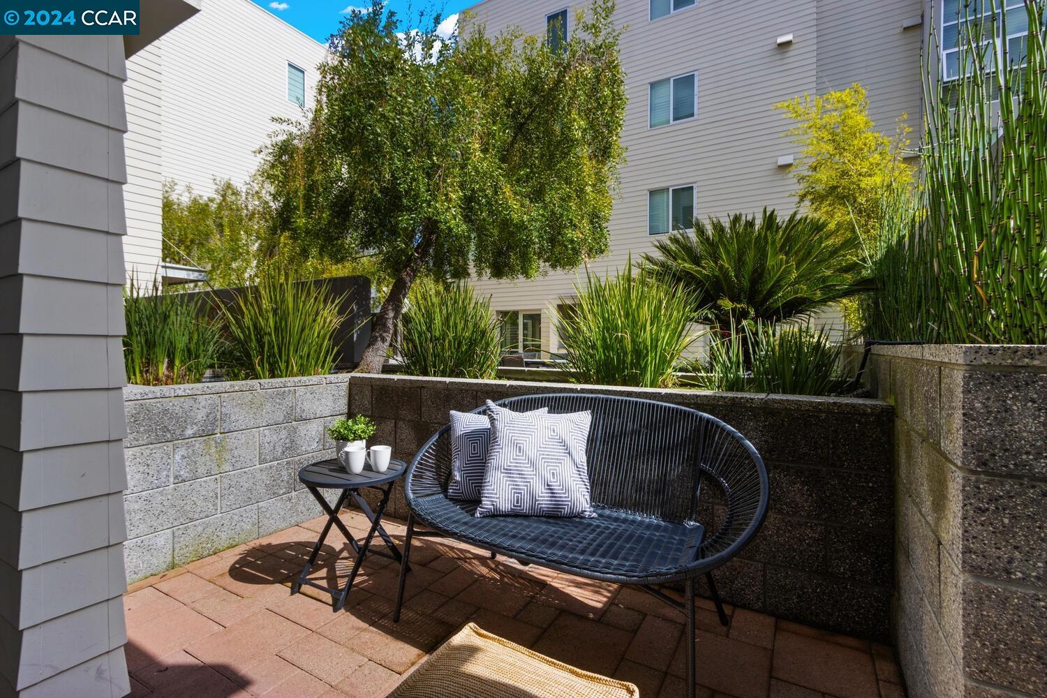 1655 N California Blvd # 139