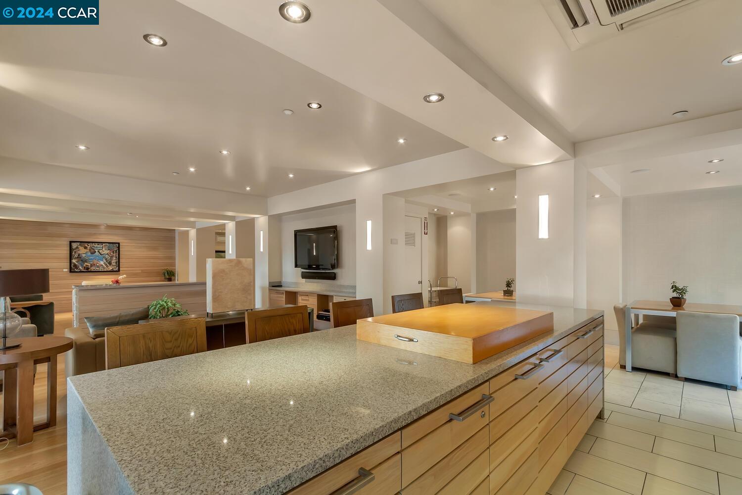 1655 N California Blvd # 139