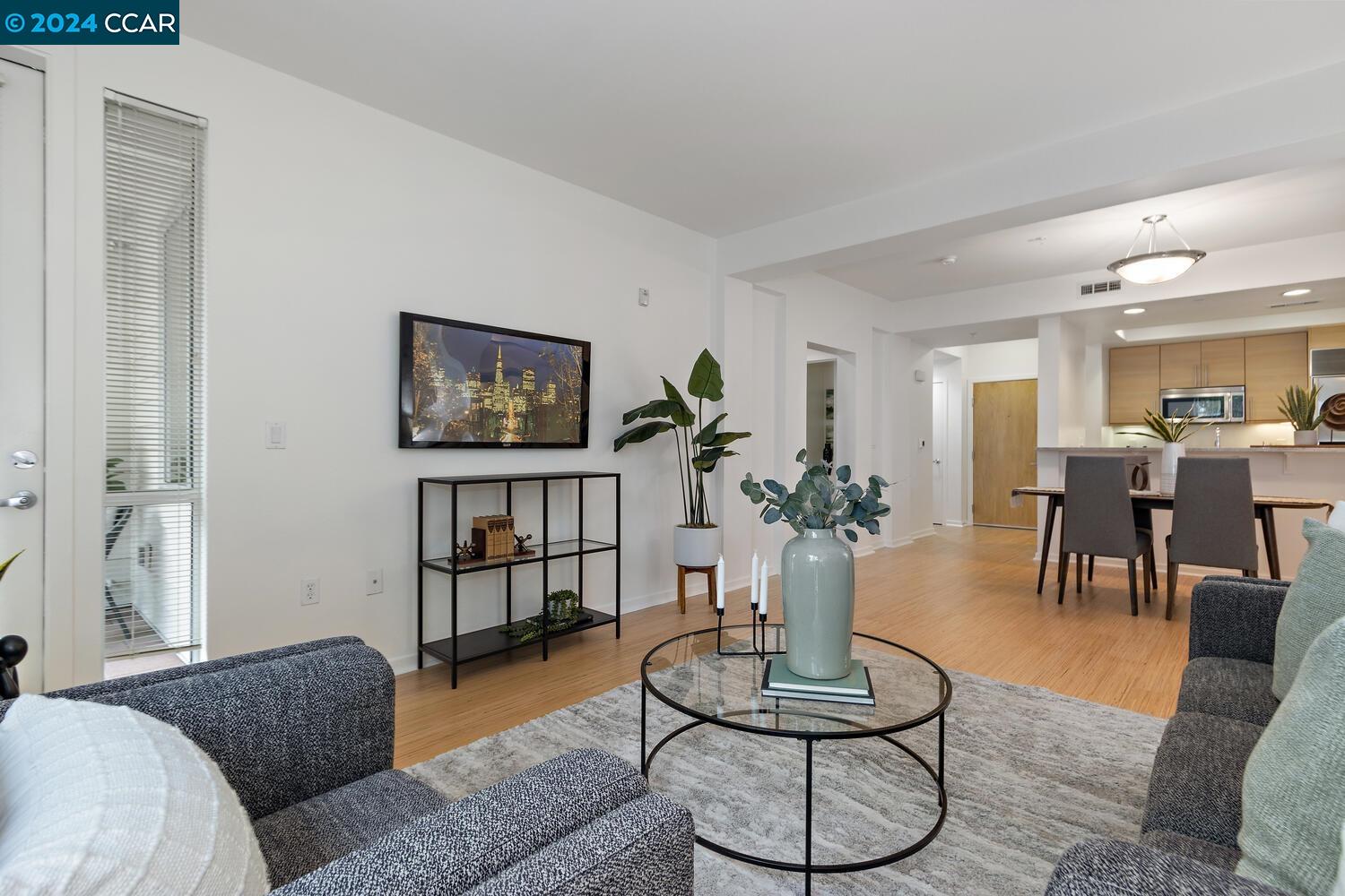 1655 N California Blvd # 139