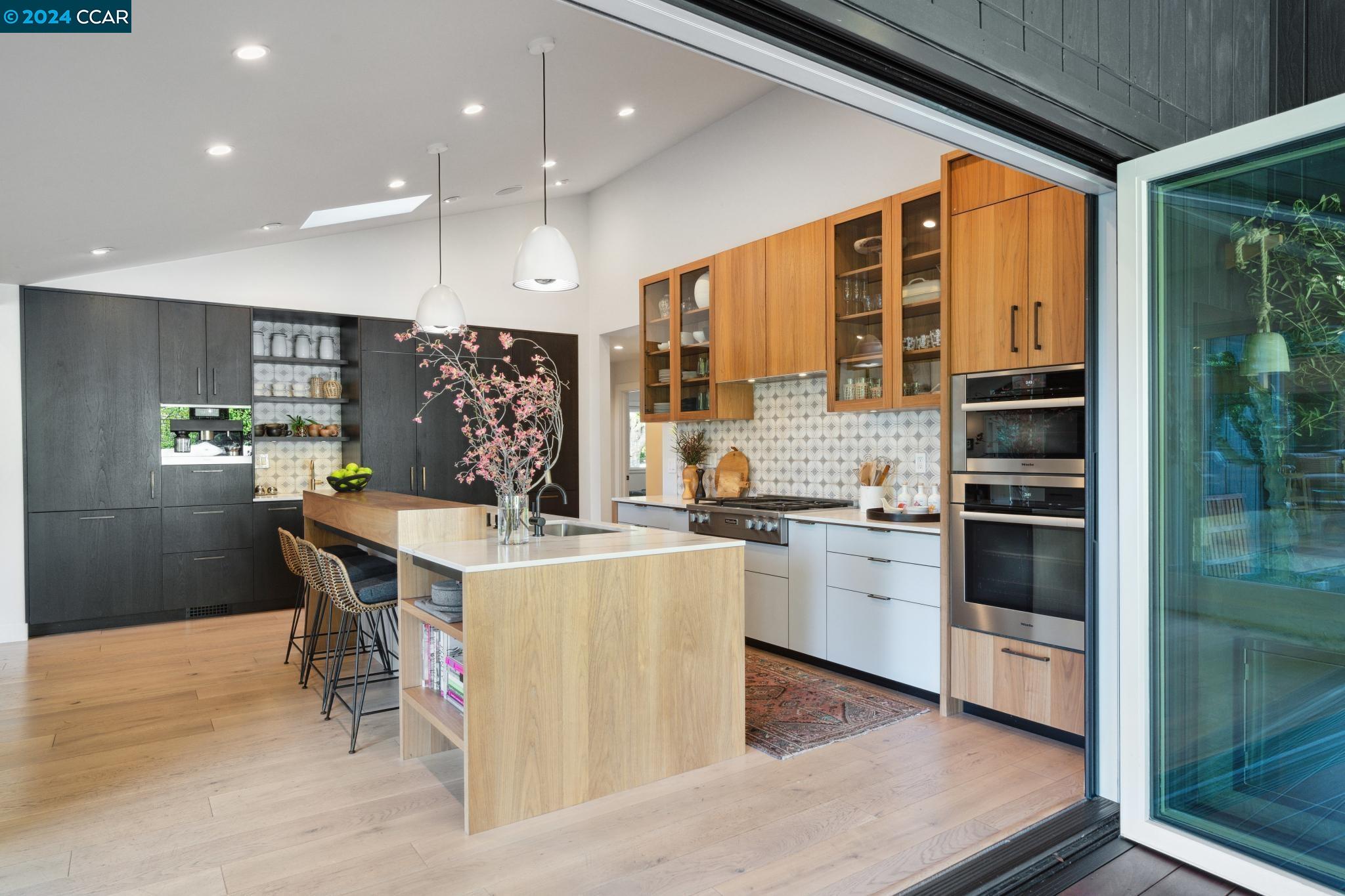 4034 HAPPY VALLEY ROAD