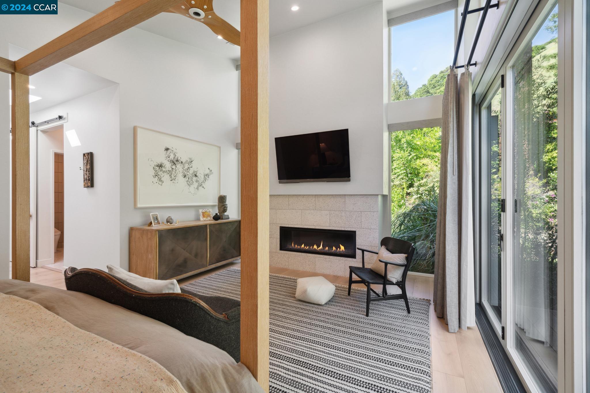 4034 HAPPY VALLEY ROAD