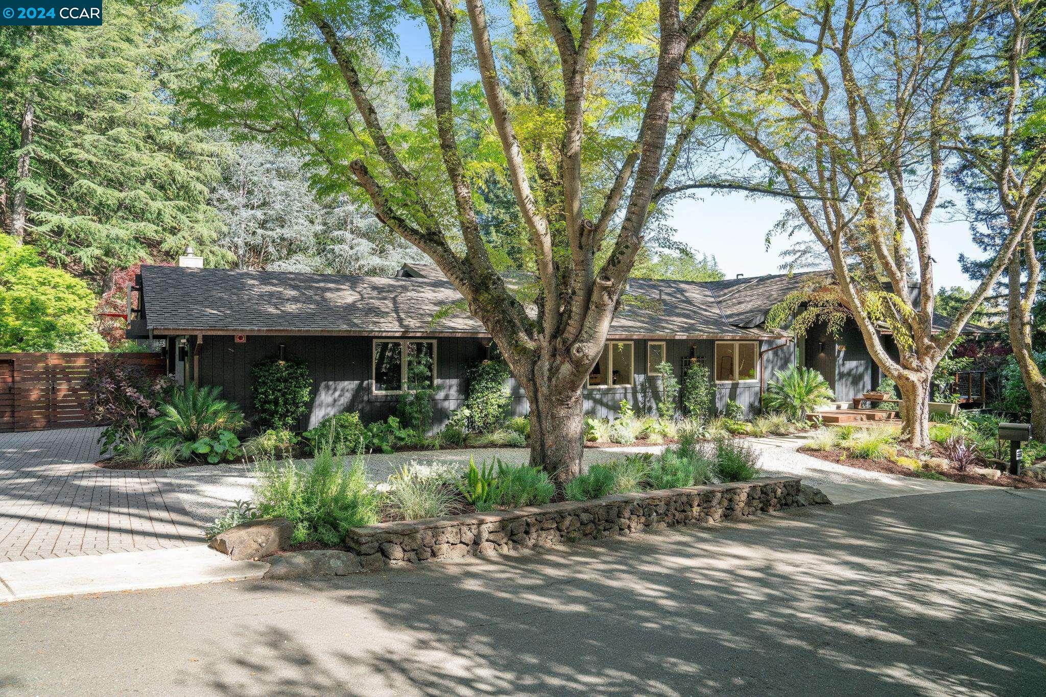 4034 HAPPY VALLEY ROAD