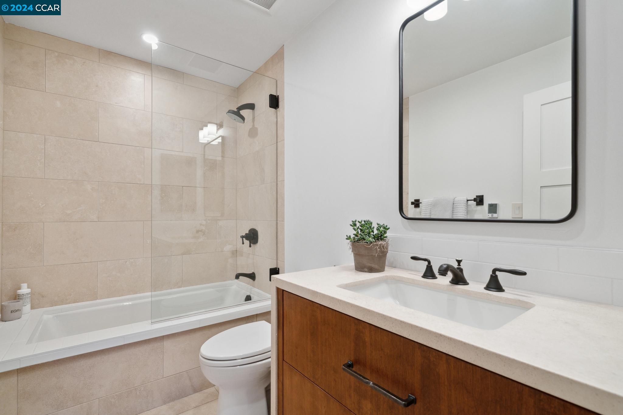 4034 HAPPY VALLEY ROAD