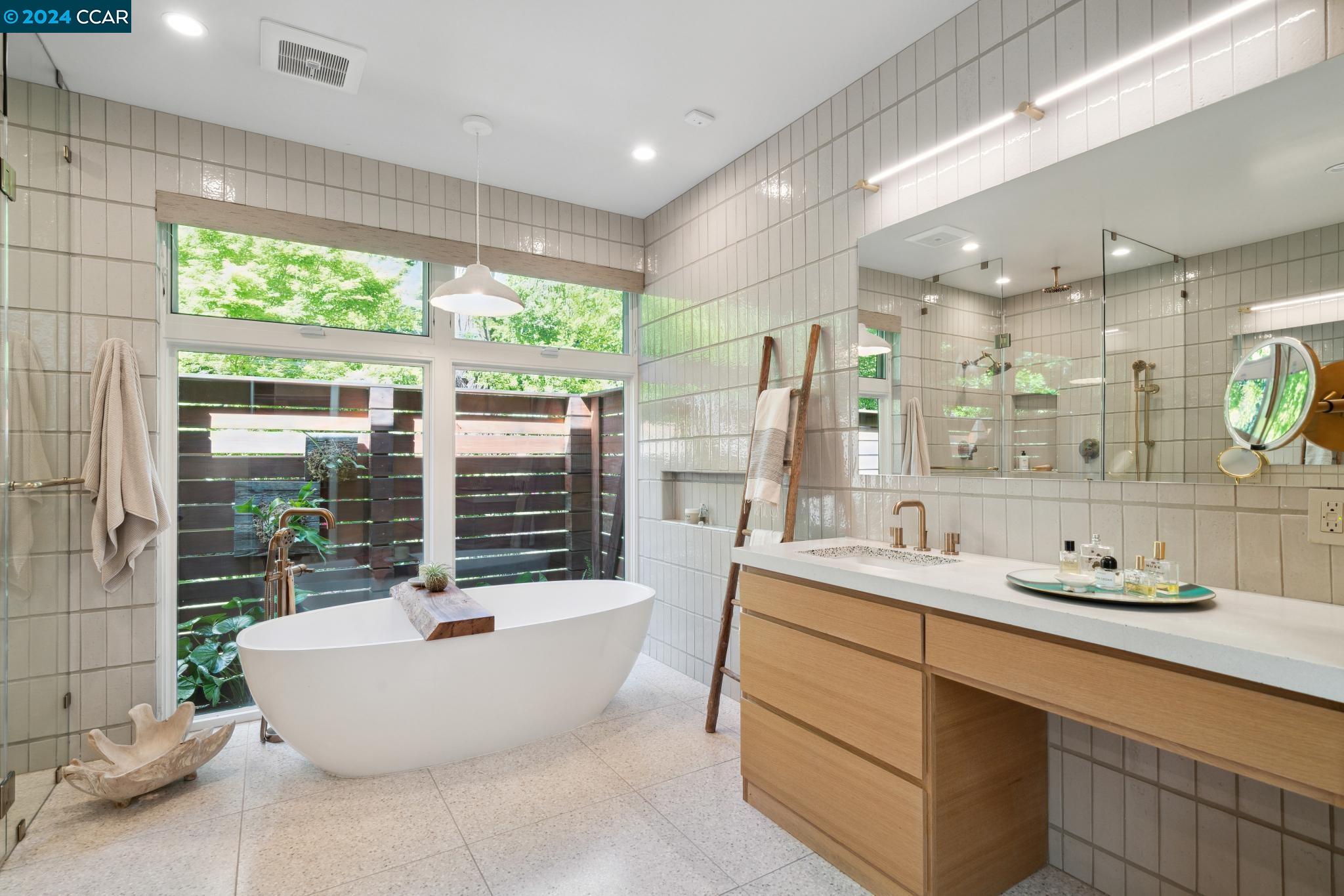 4034 HAPPY VALLEY ROAD