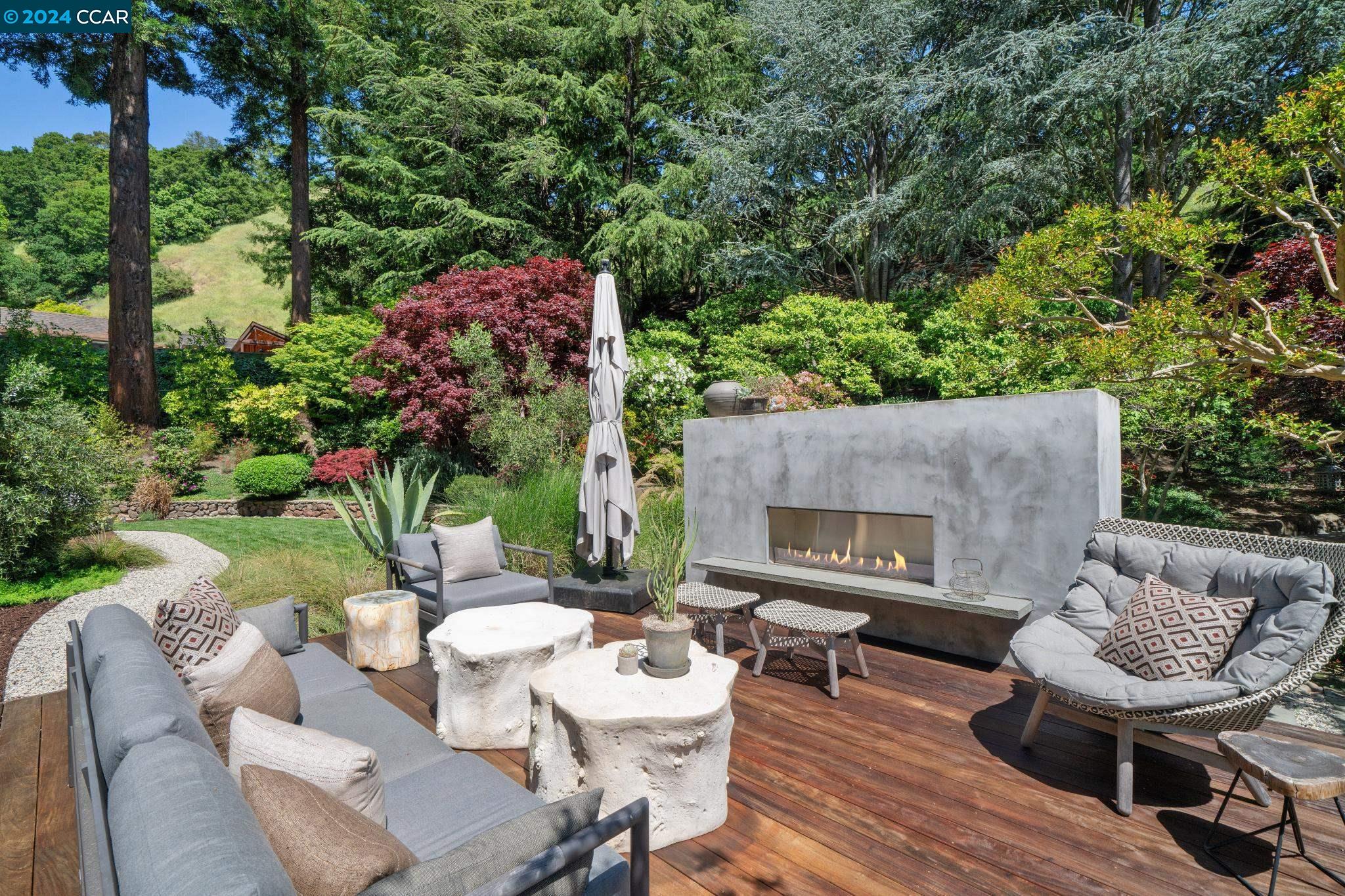 4034 HAPPY VALLEY ROAD