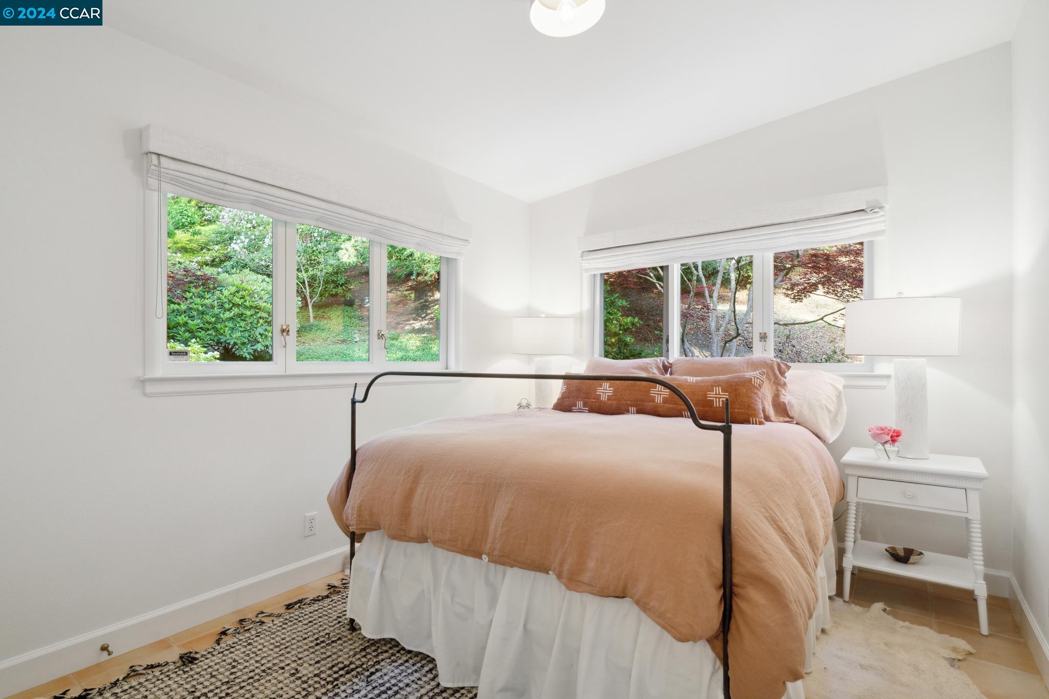 4034 HAPPY VALLEY ROAD