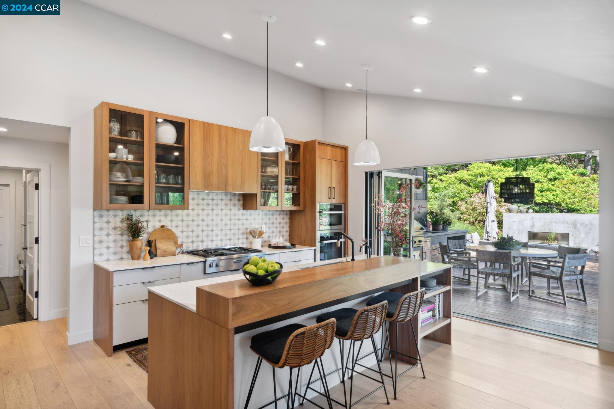 4034 HAPPY VALLEY ROAD