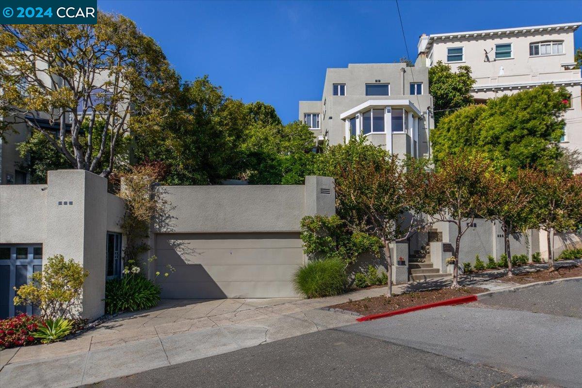 35 Hillcrest Road