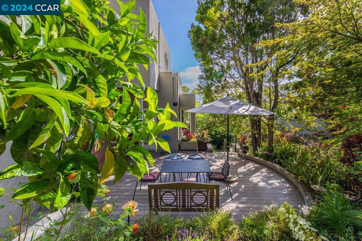 35 Hillcrest Road