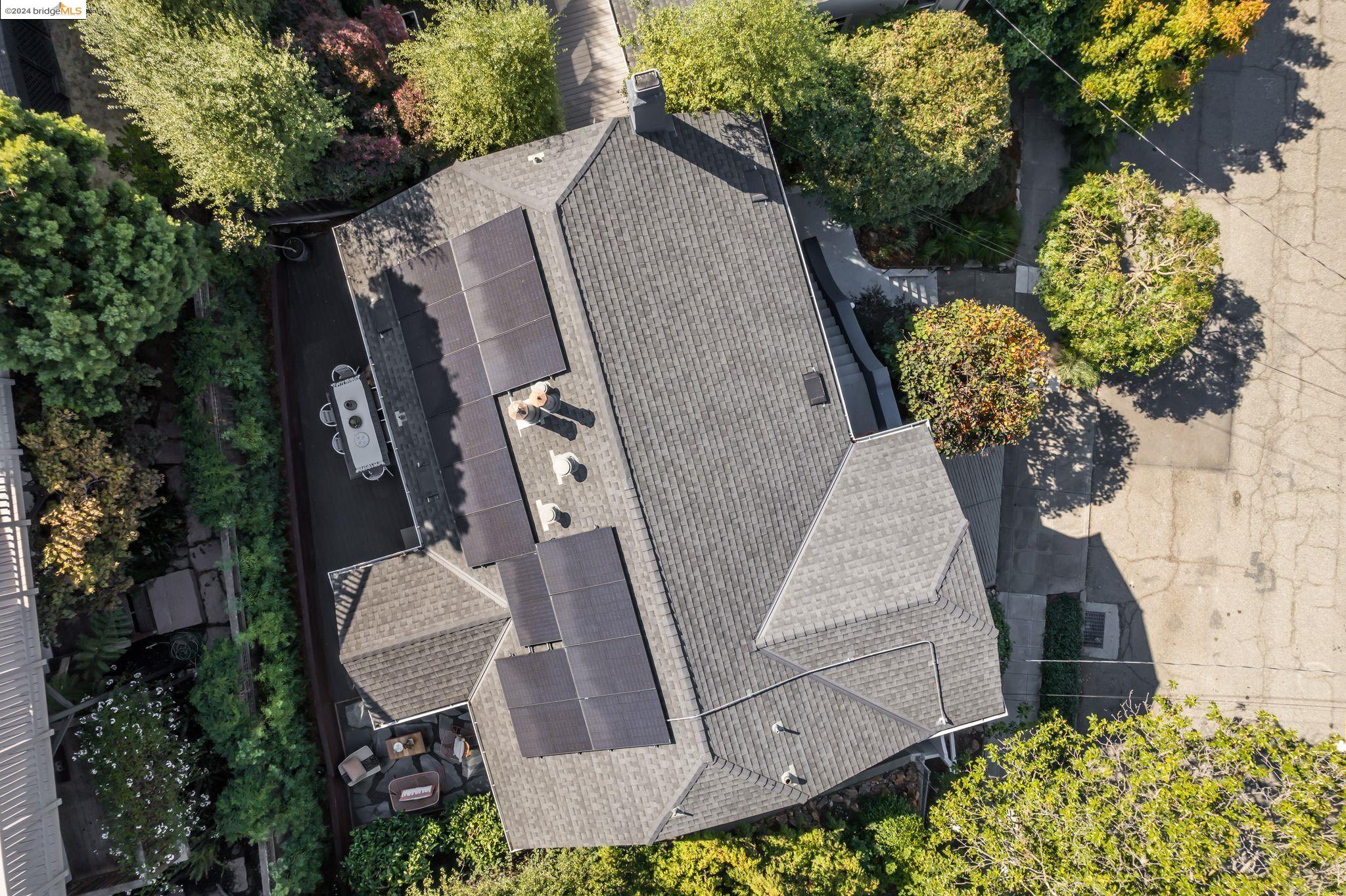 809 Walavista Ave