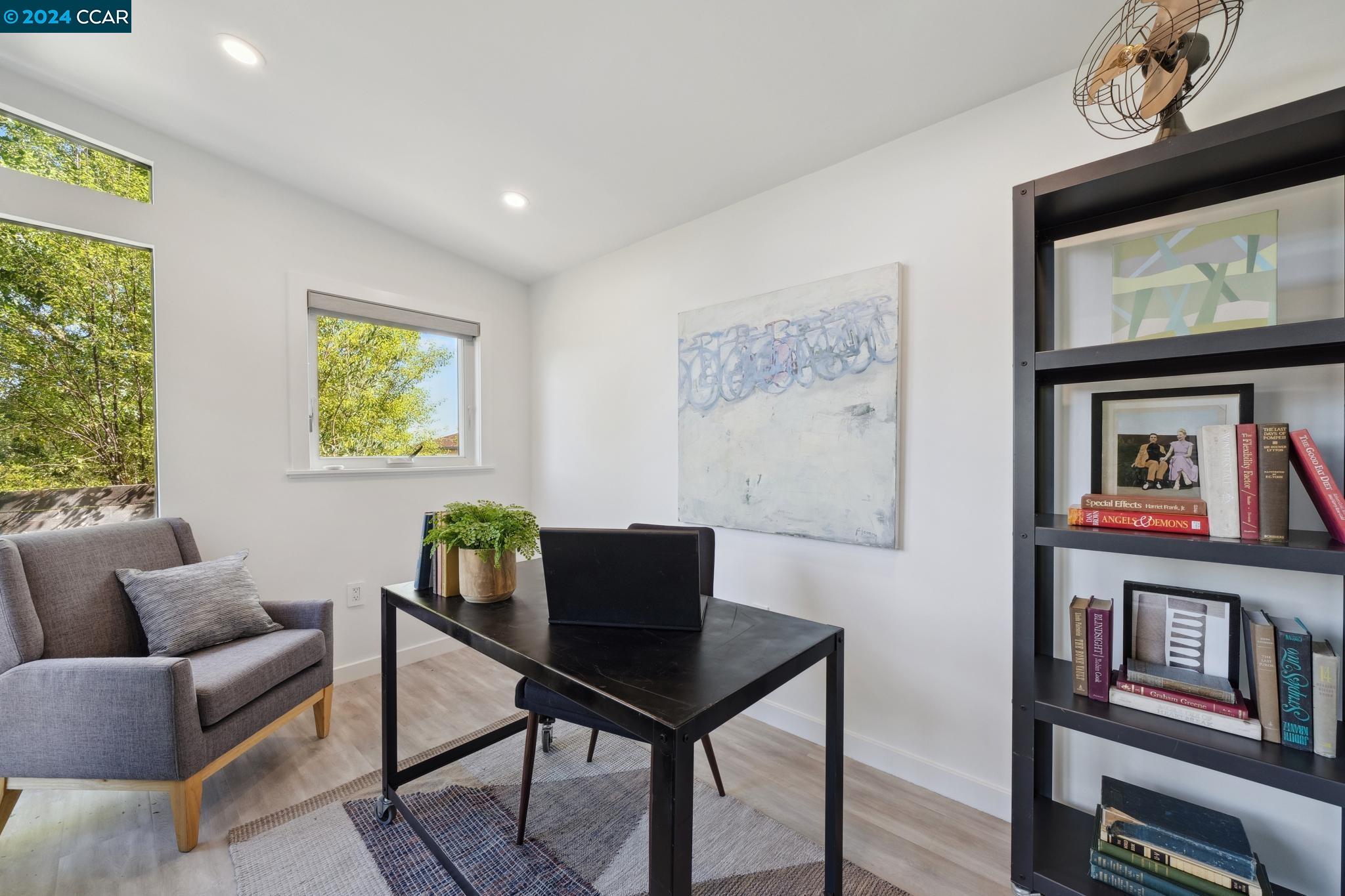 6915 Ridgewood Drive