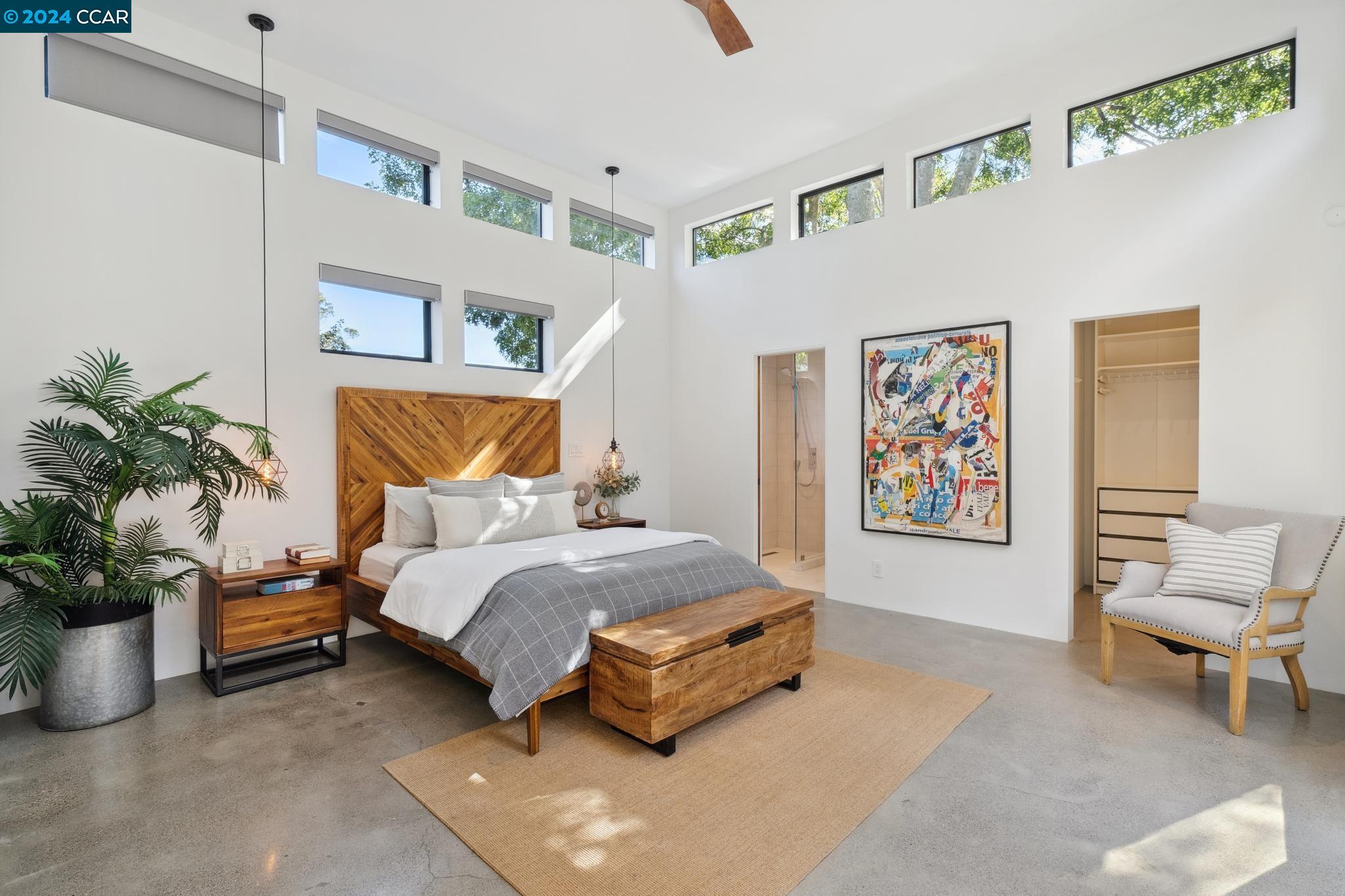 6915 Ridgewood Drive