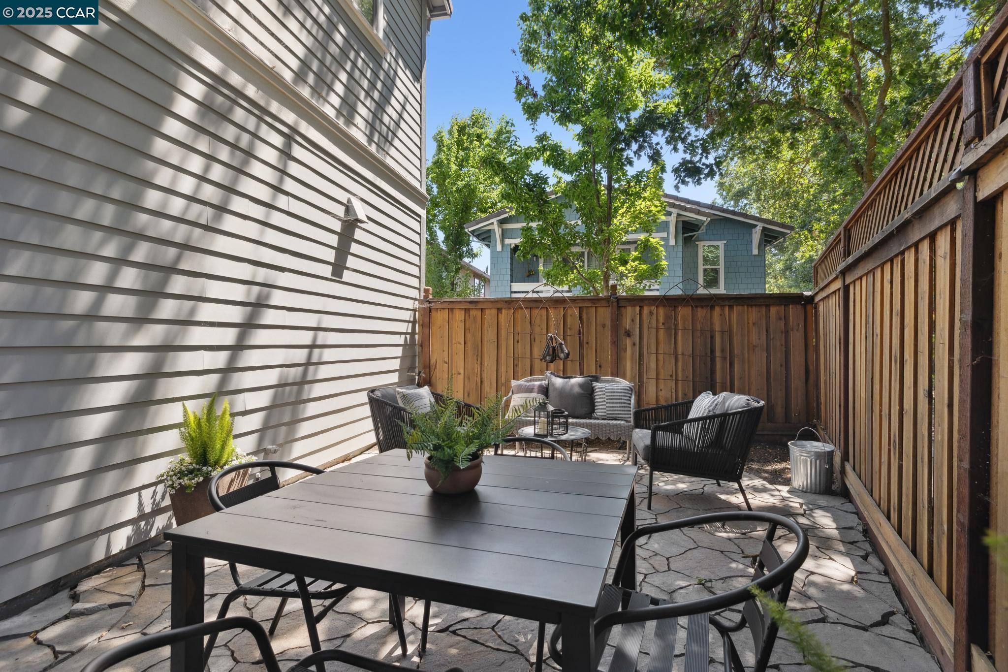 605 Chives Way