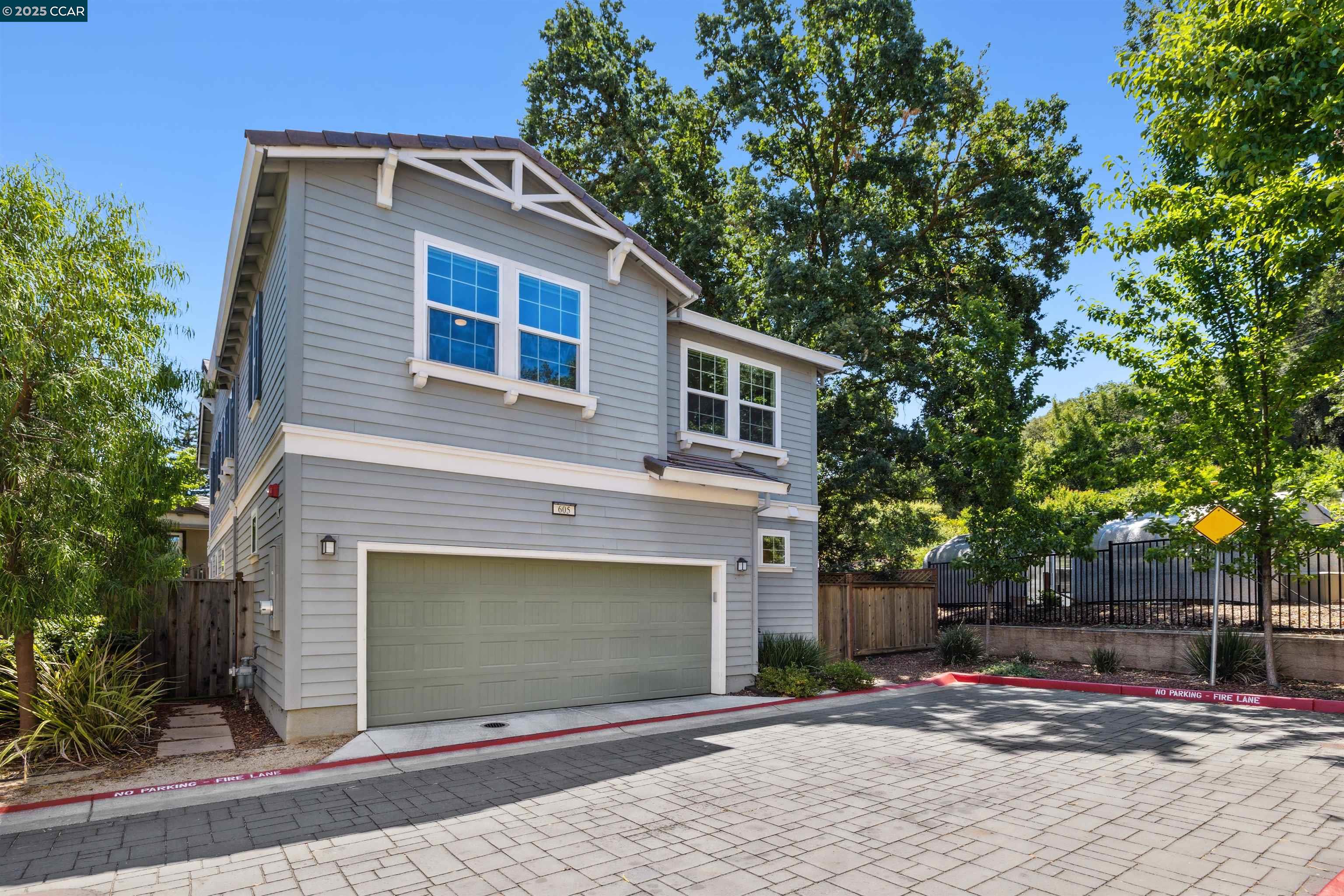 605 Chives Way