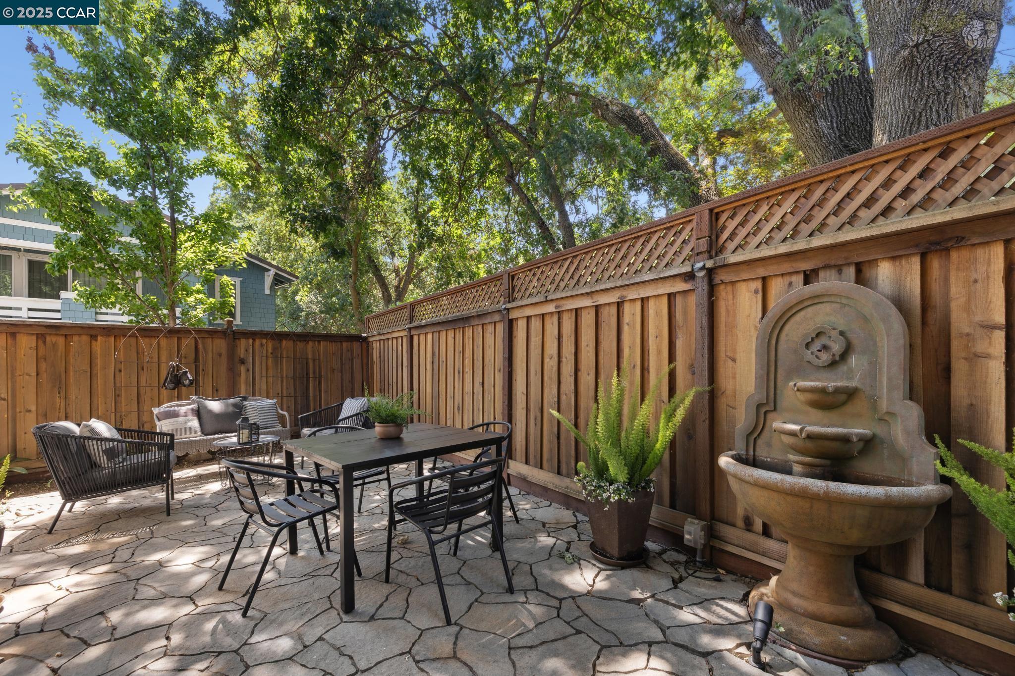 605 Chives Way