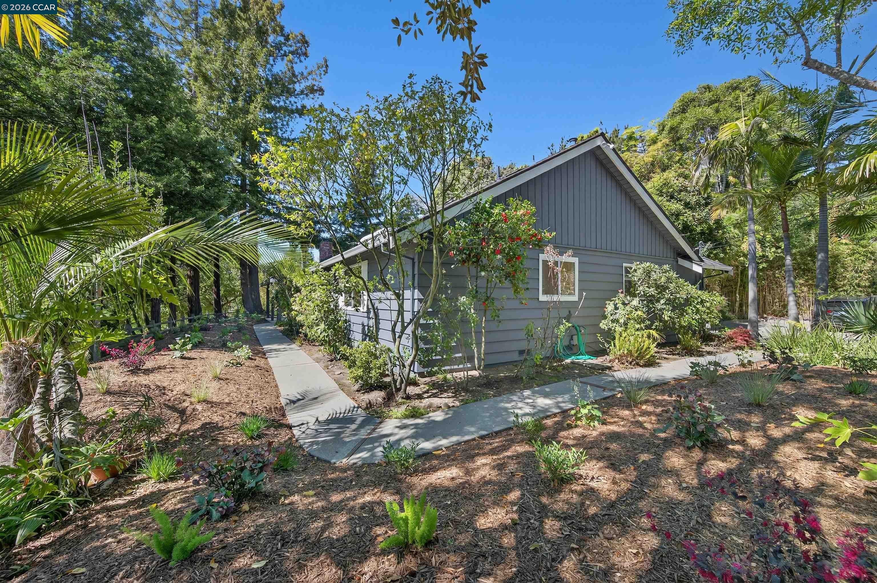 15 Crown Ct