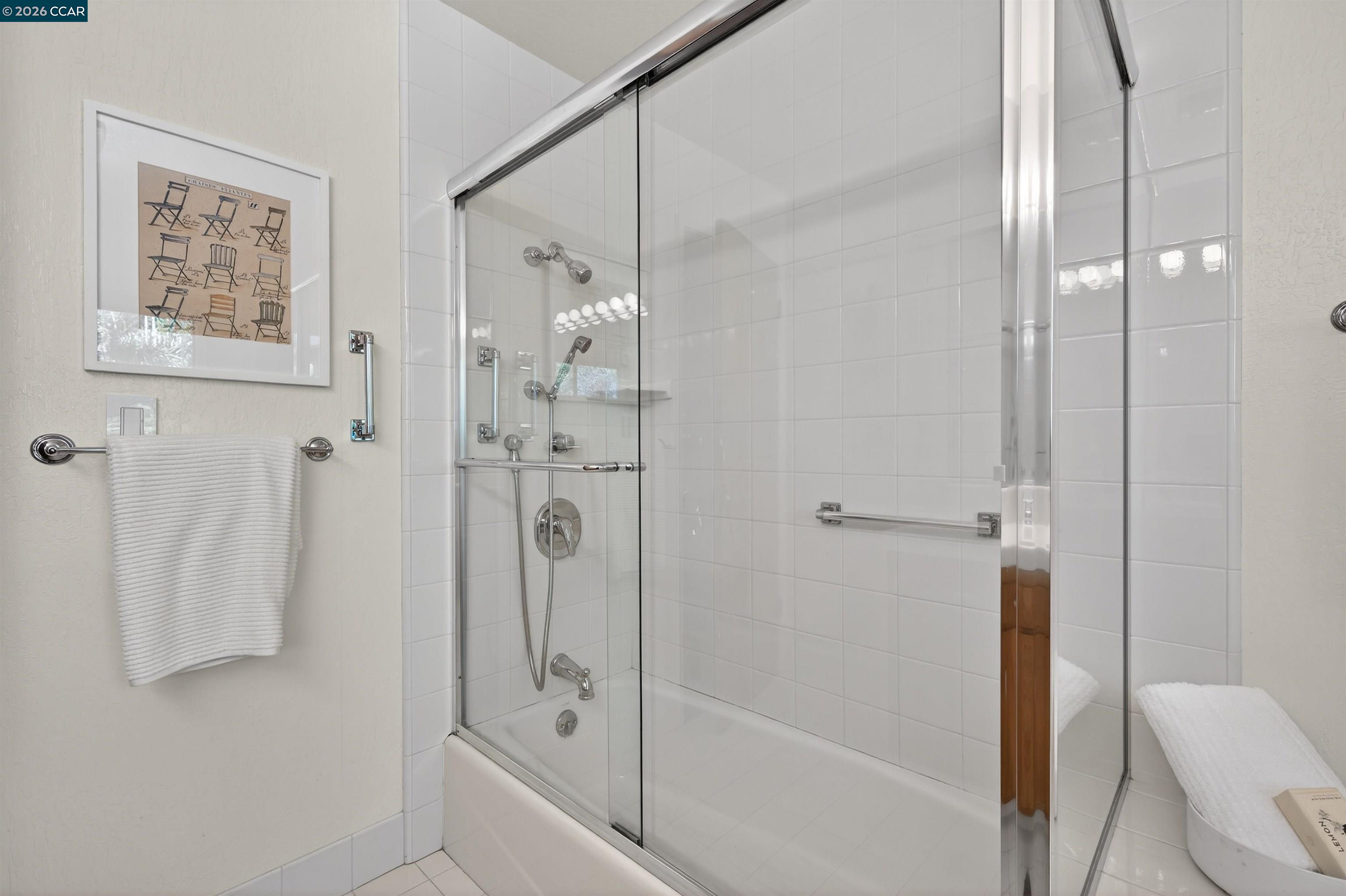 15 Crown Ct