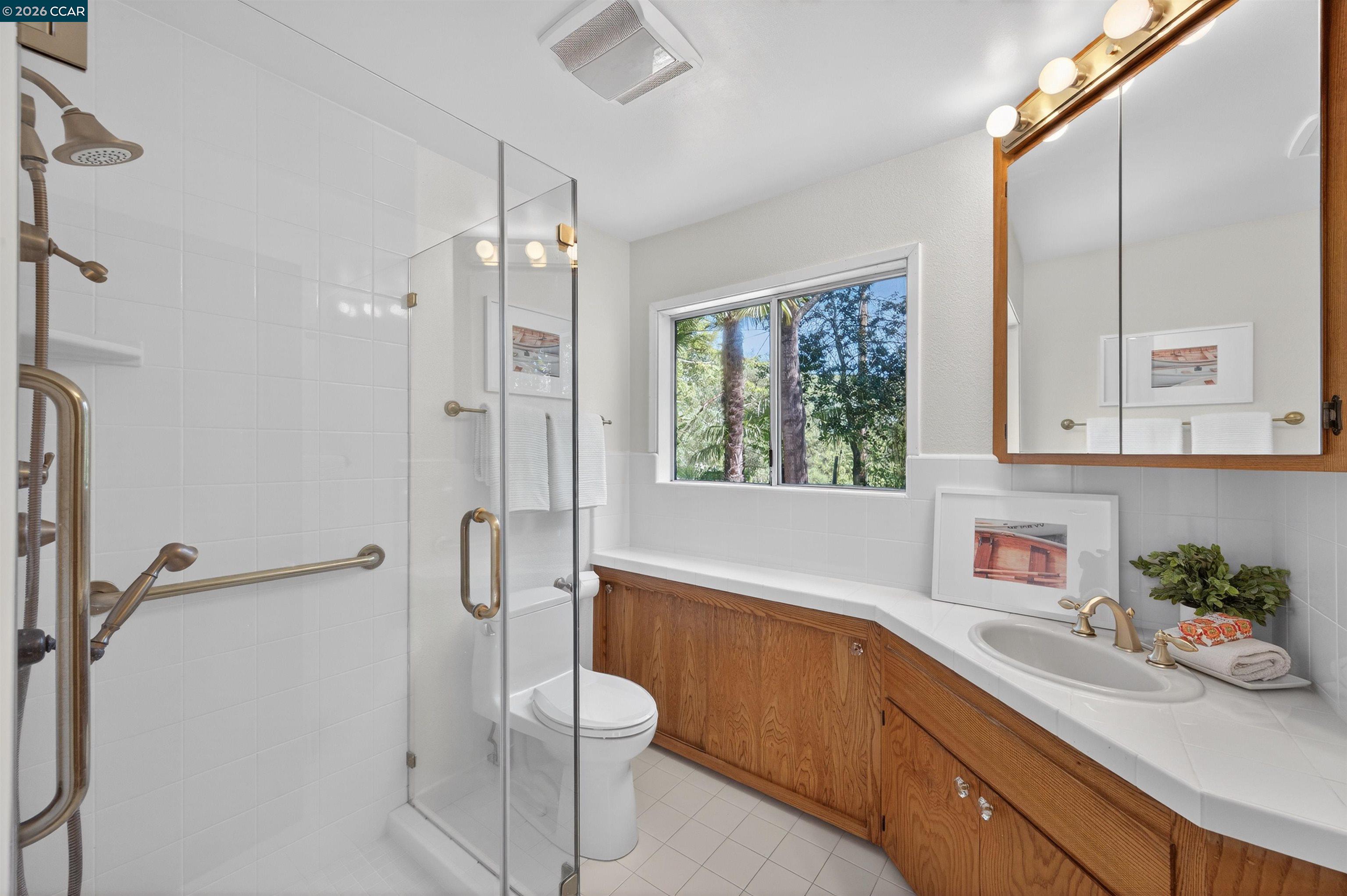 15 Crown Ct