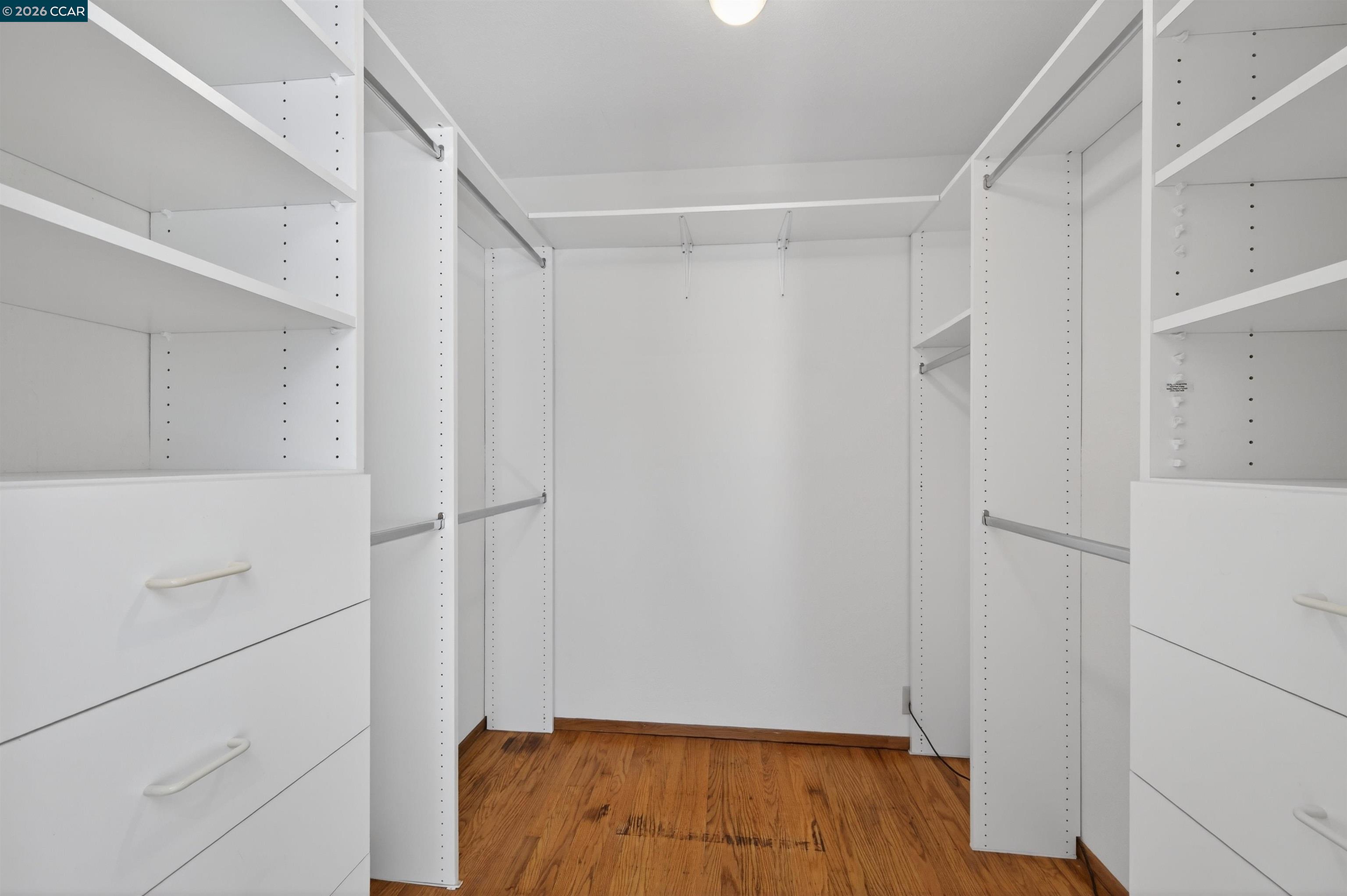 15 Crown Ct