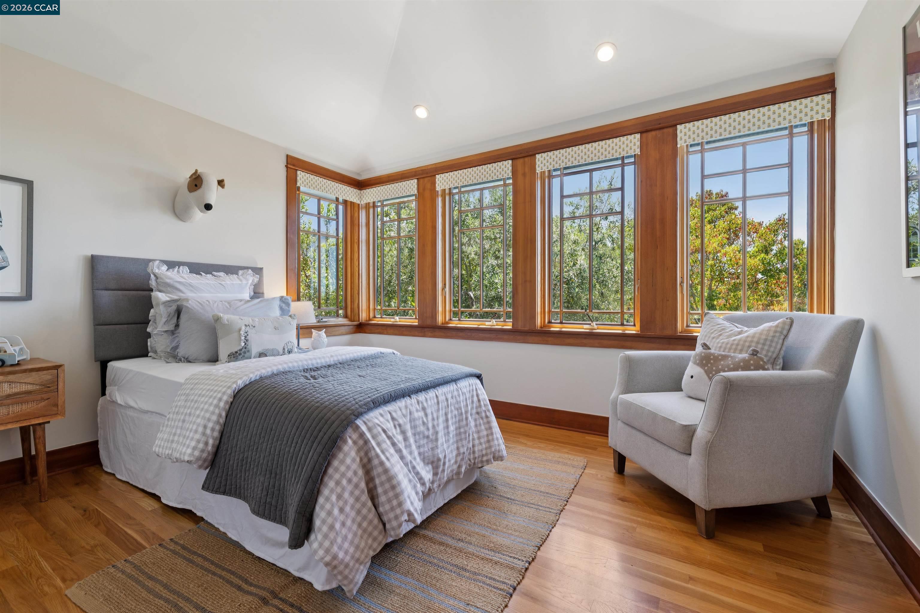 4908 Cochrane Ave