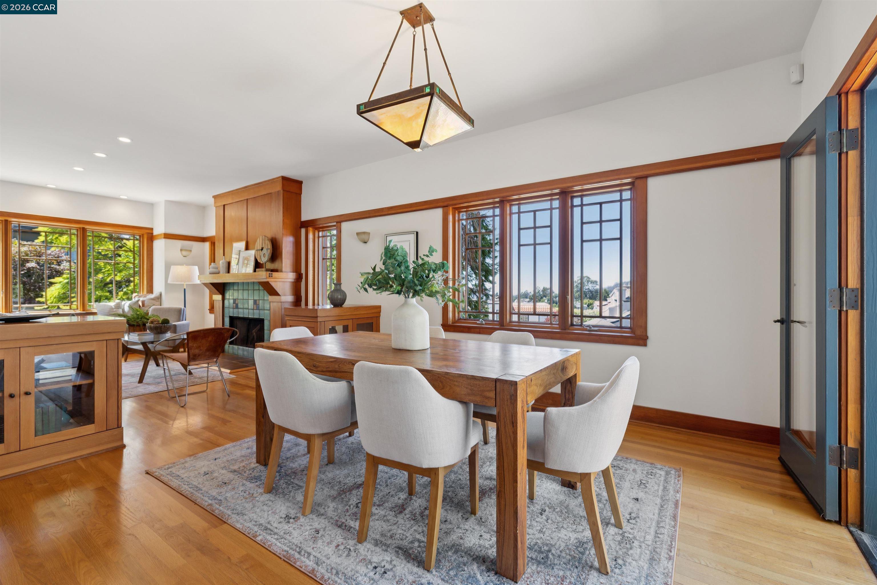 4908 Cochrane Ave