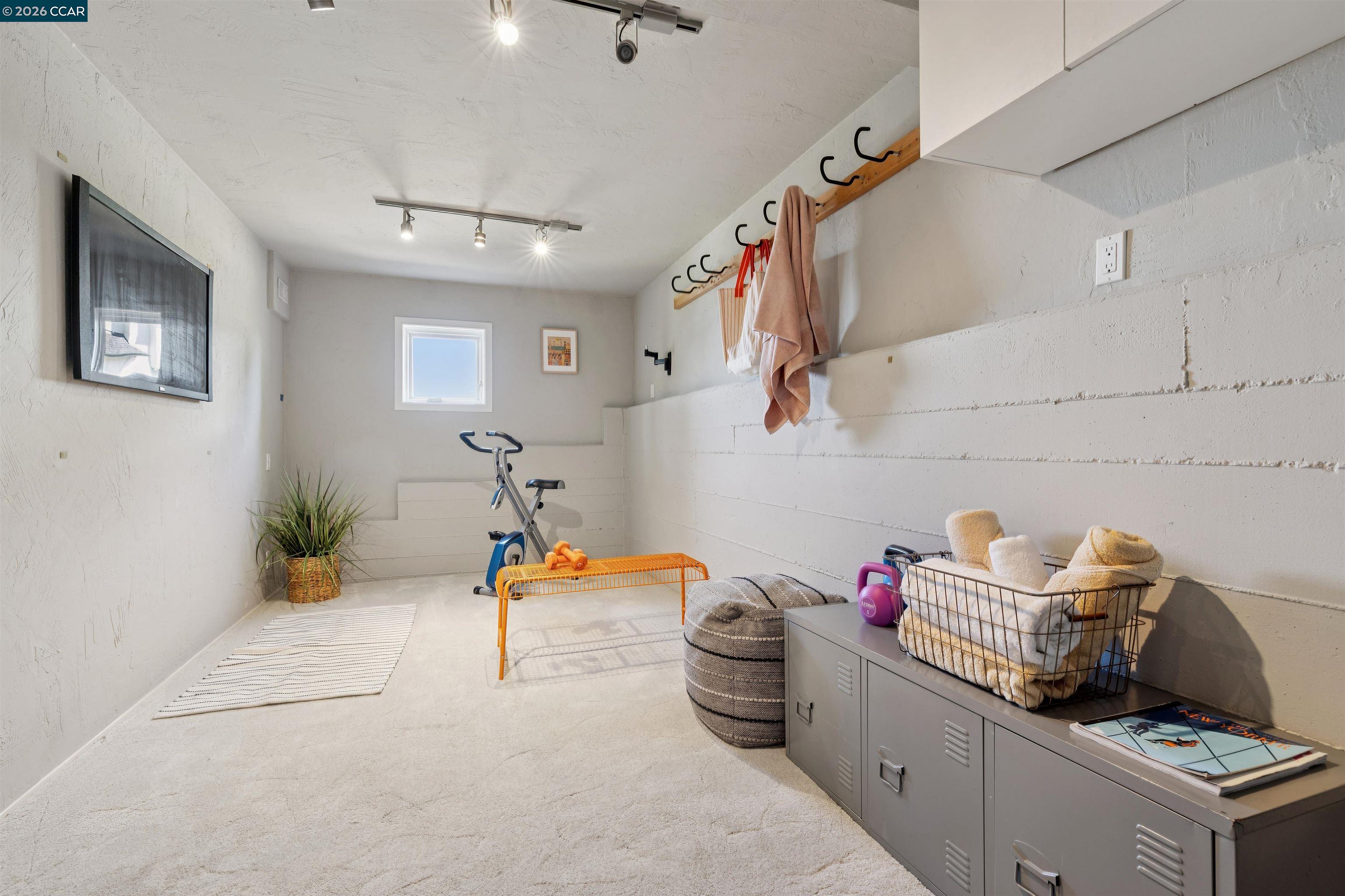 4908 Cochrane Ave