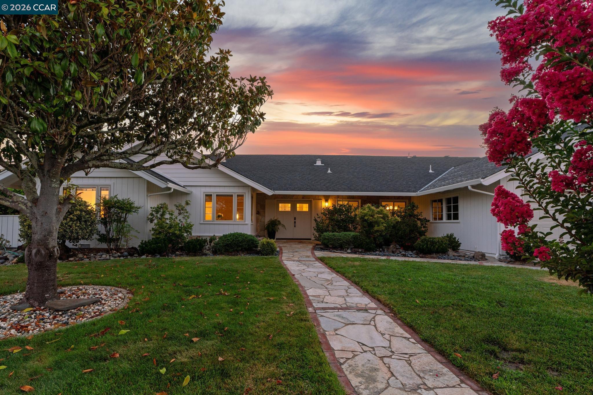 92 Sullivan Dr