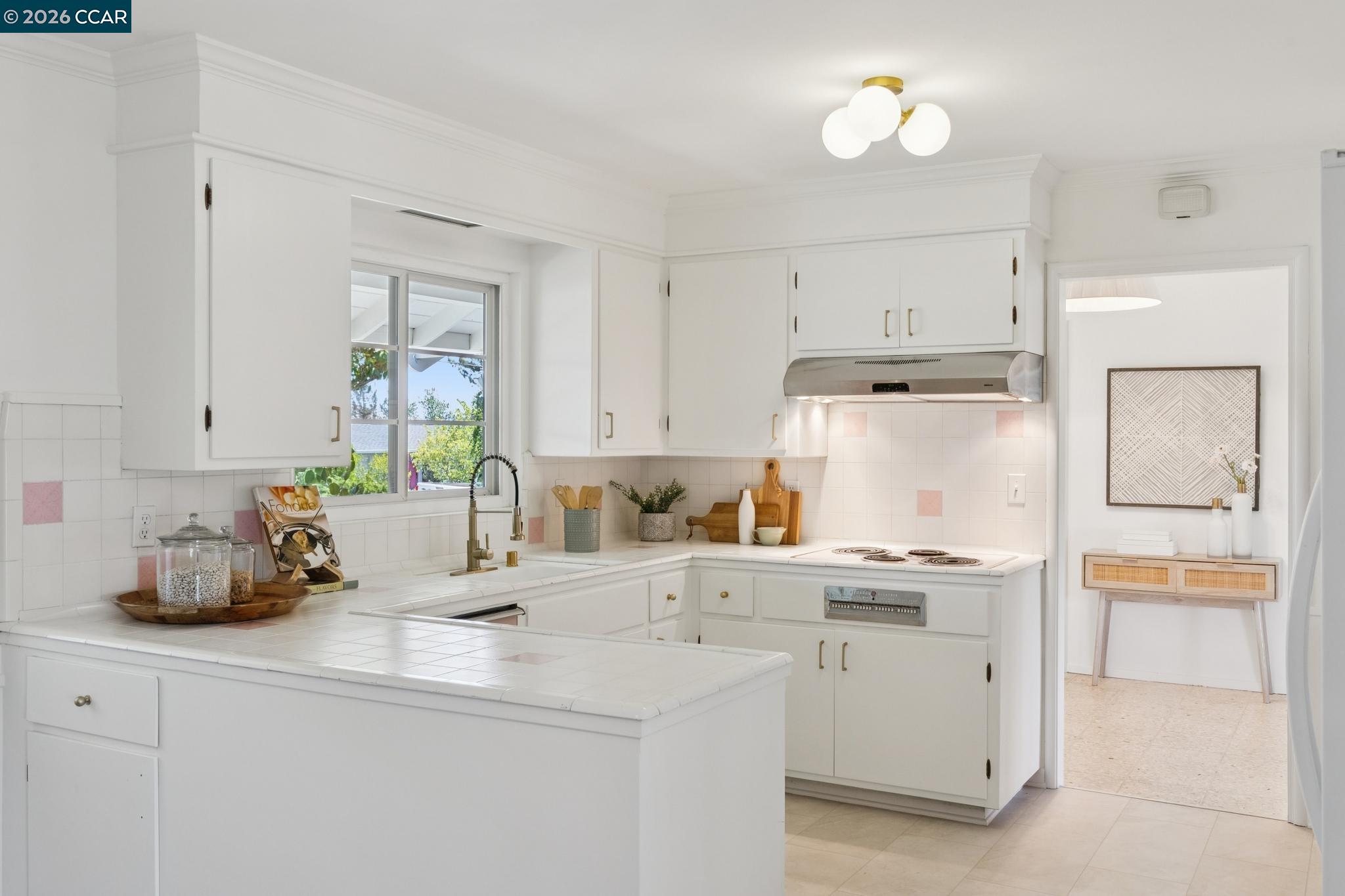 92 Sullivan Dr