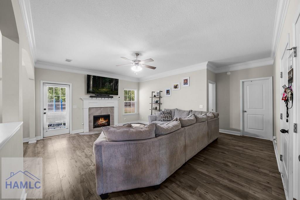 212 Fairview Drive NE
